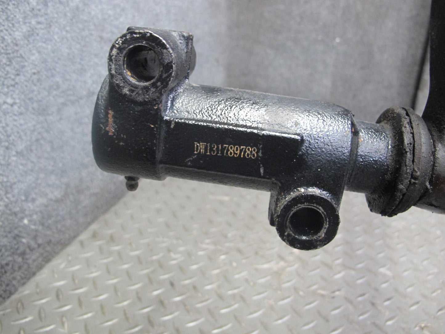 2003-2007 Hummer H2 4WD 6.0L Steering Gear Rack & Pinion Assembly