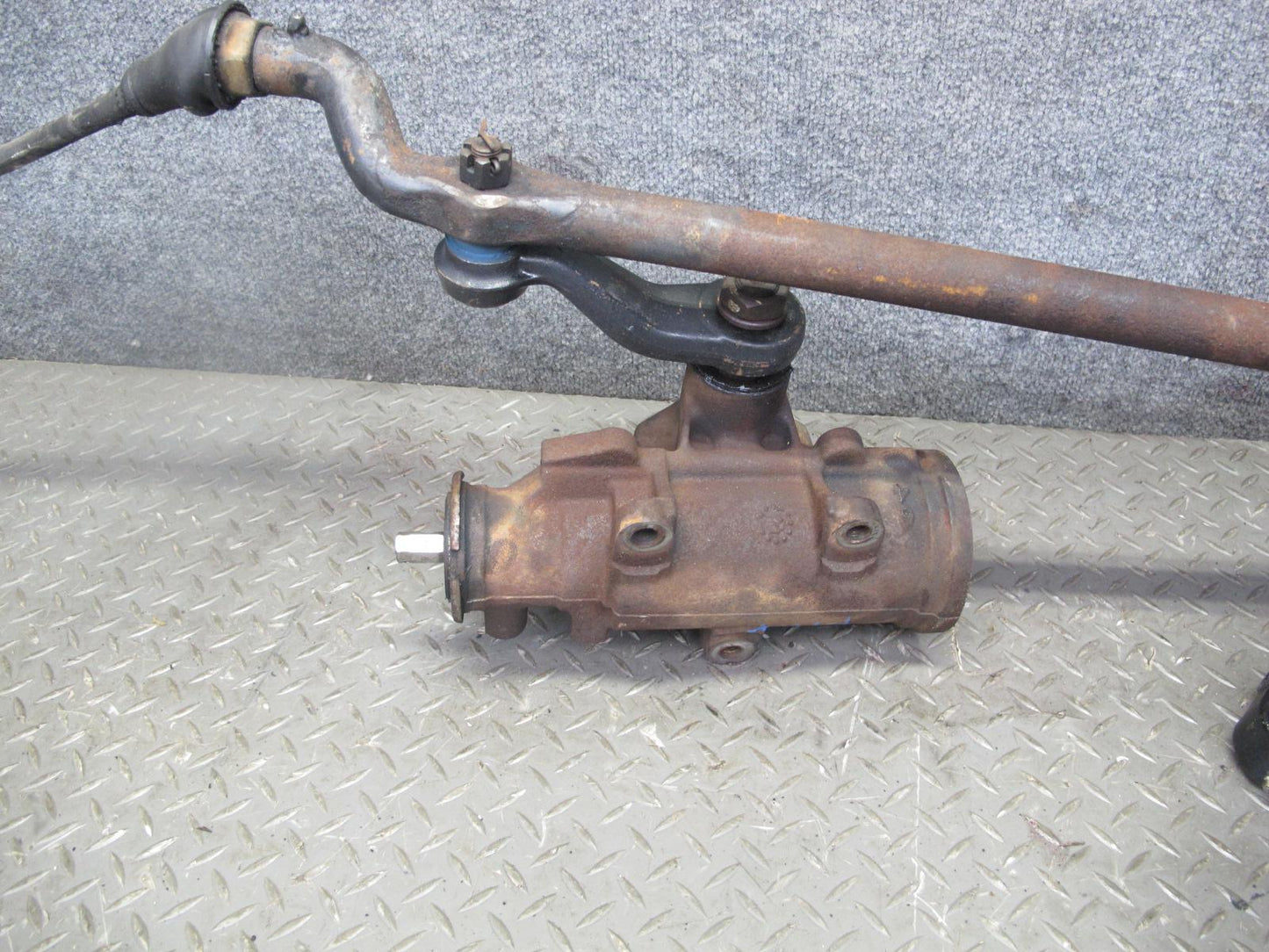 2003-2007 Hummer H2 4WD 6.0L Steering Gear Rack & Pinion Assembly