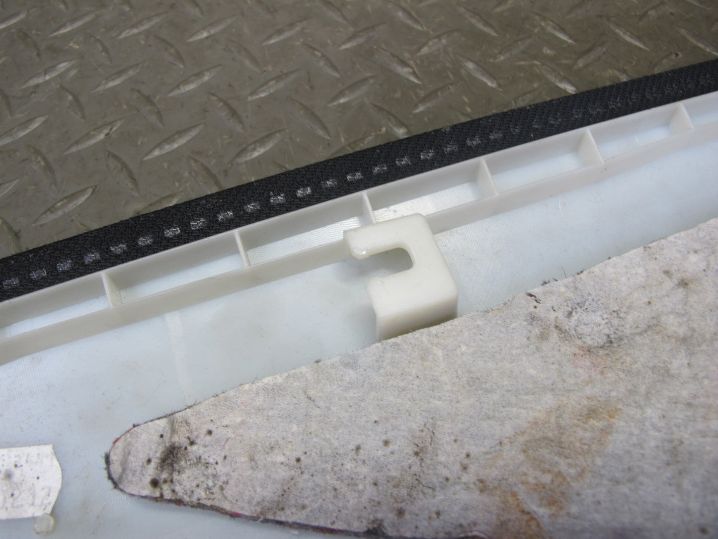 12-18 BMW F30 3-SERIES Set of 2 Rear Interior C Pillar Trim Panel Black OEM