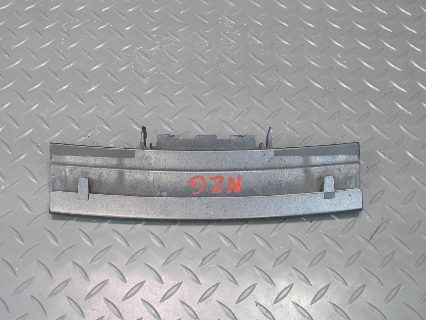 06-09 Nissan Z33 350Z Front Bumper Center Cover Spacer Silver OEM