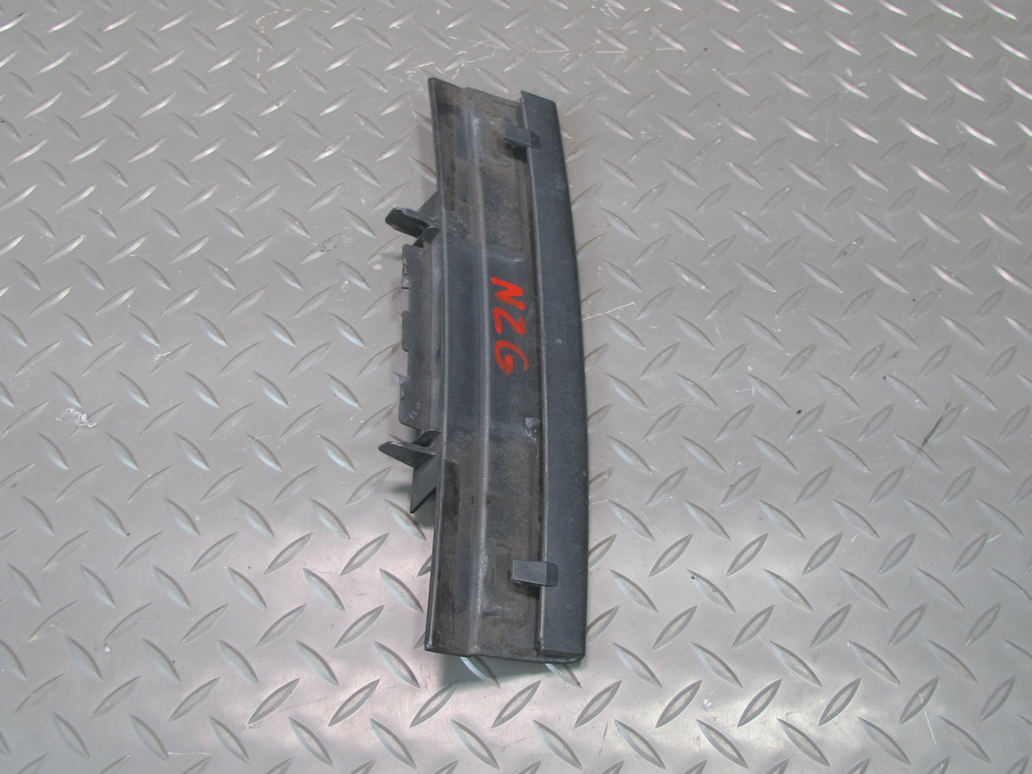 06-09 Nissan Z33 350Z Front Bumper Center Cover Spacer Silver OEM