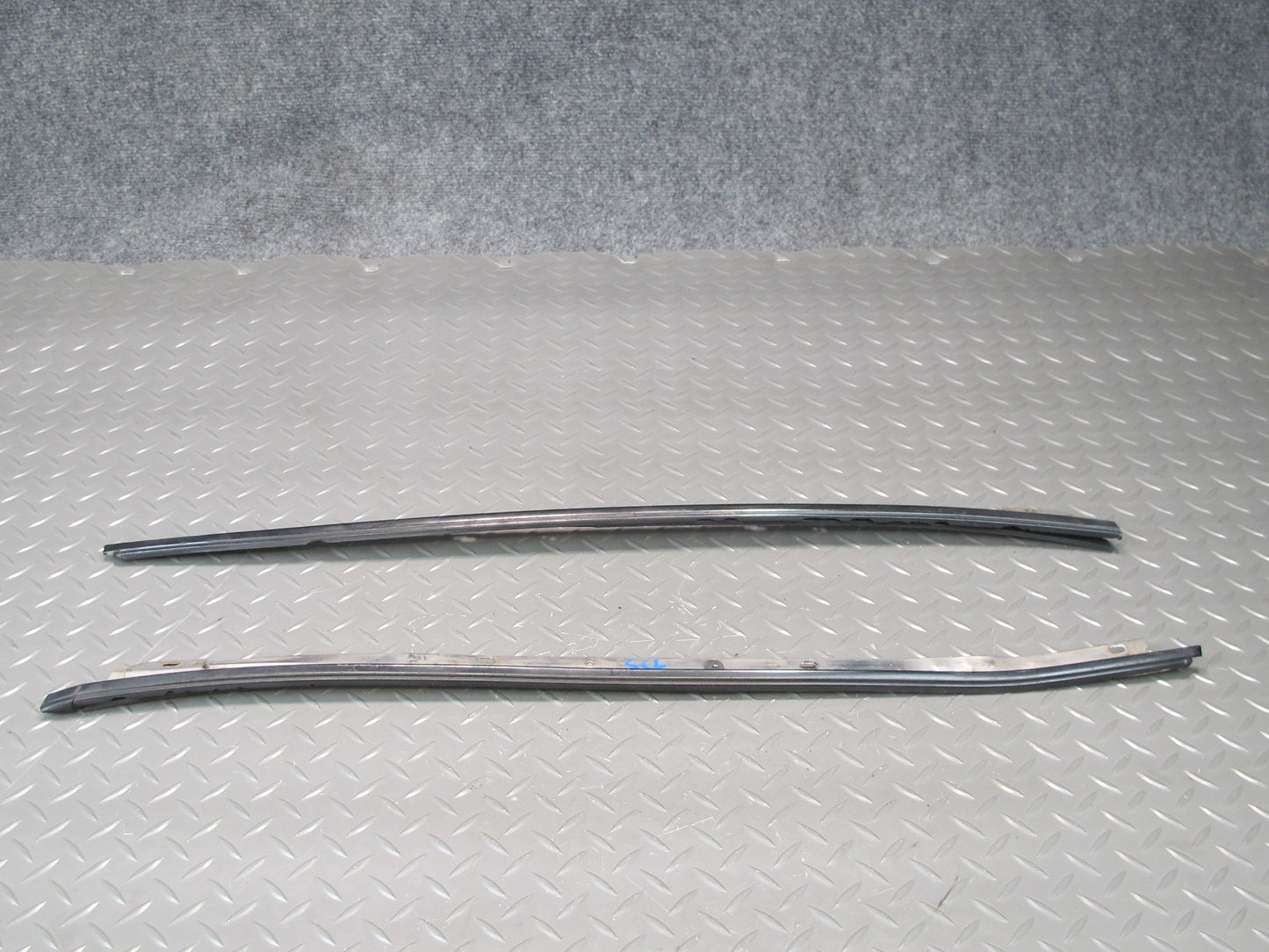 92-00 Lexus UZZ30L SC300 SC400 Set of 2 Front Windshield A Pillar Molding OEM