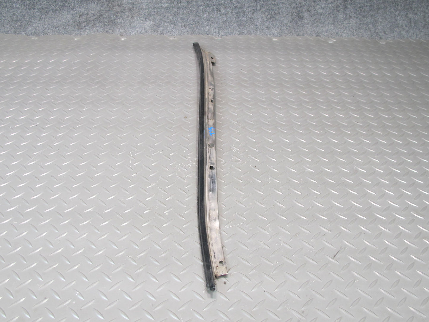 92-00 Lexus UZZ30L SC300 SC400 Set of 2 Front Windshield A Pillar Molding OEM