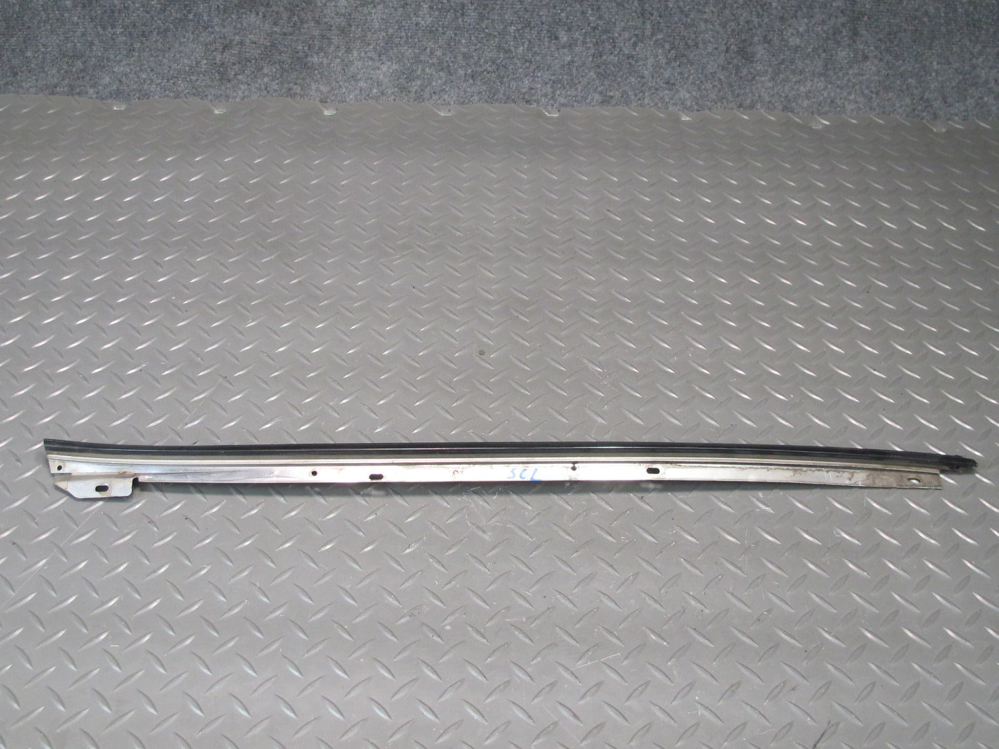 92-00 Lexus UZZ30L SC300 SC400 Set of 2 Front Windshield A Pillar Molding OEM