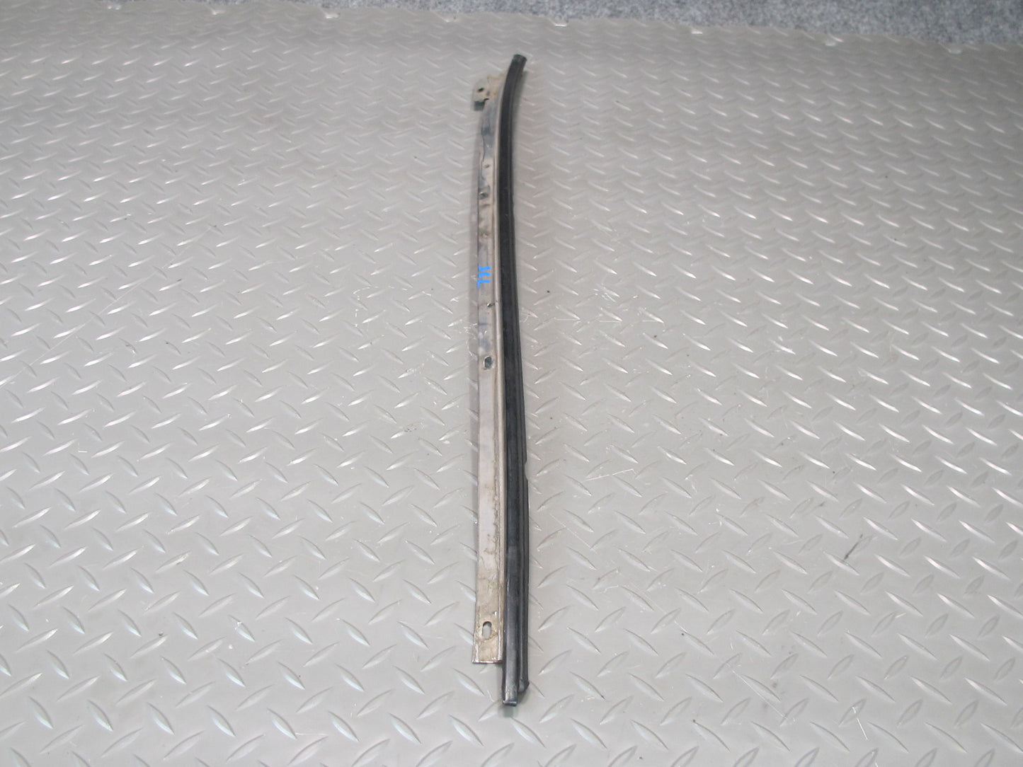 92-00 Lexus UZZ30L SC300 SC400 Set of 2 Front Windshield A Pillar Molding OEM