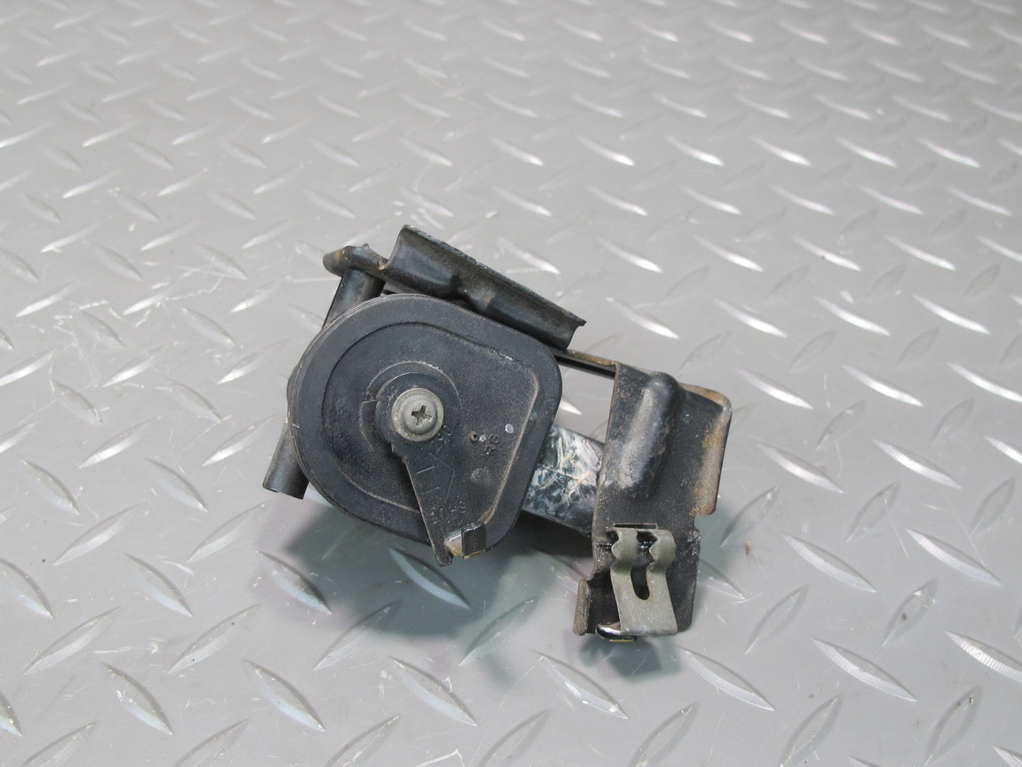 01-06 Lexus UCF30L LS430 Hvac Heater Control Water Valve OEM