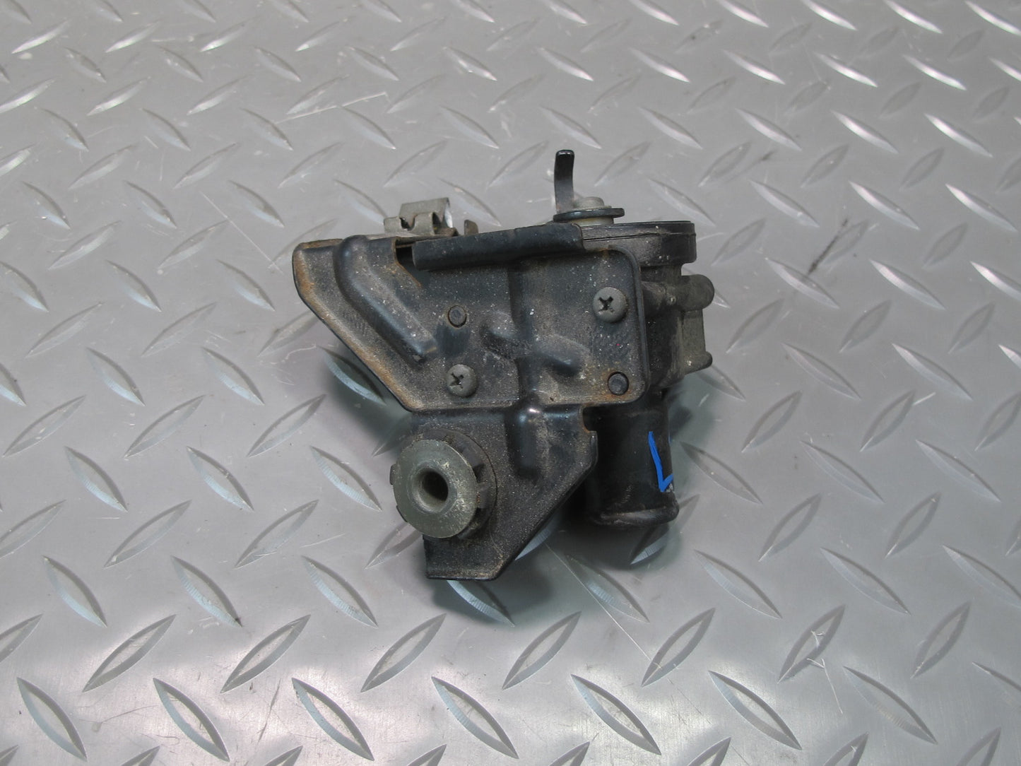 01-06 Lexus UCF30L LS430 Hvac Heater Control Water Valve OEM