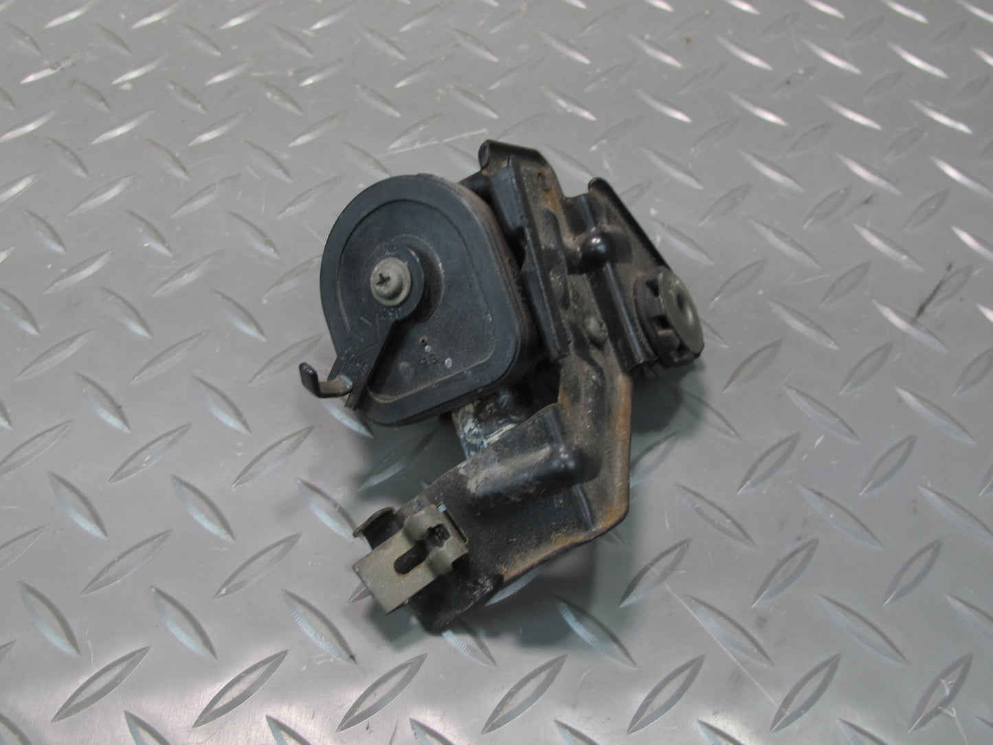 01-06 Lexus UCF30L LS430 Hvac Heater Control Water Valve OEM