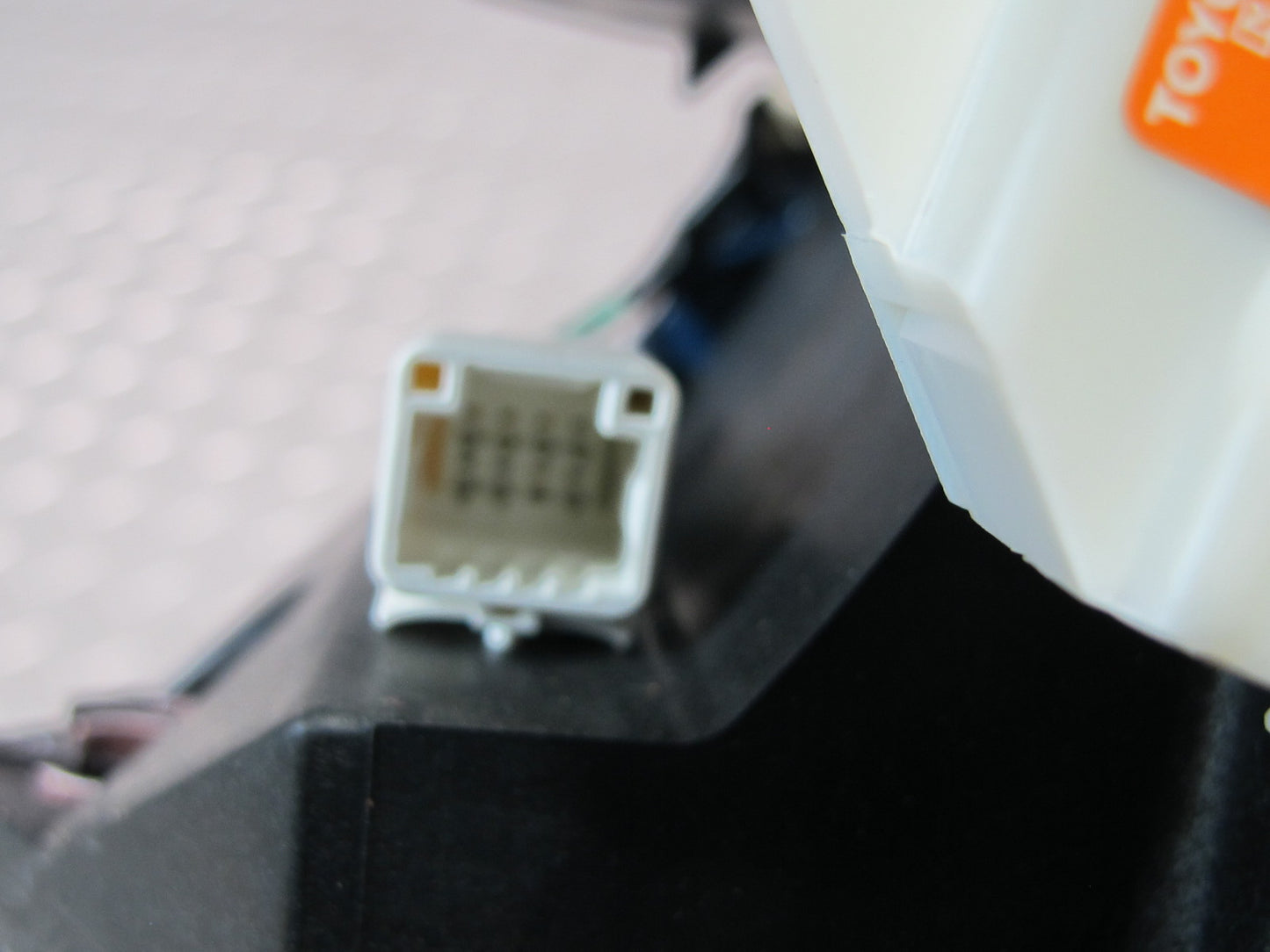 04-06 Lexus UCF30L LS430 A/T Automatic Transmission Shifter Assembly OEM