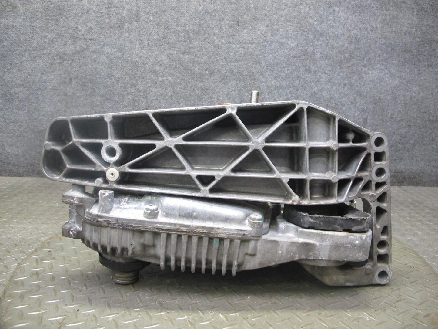 12-15 BMW F25 X3 AWD ATC45L Transfer Case Box w Motor 80k Miles 7505376 OEM