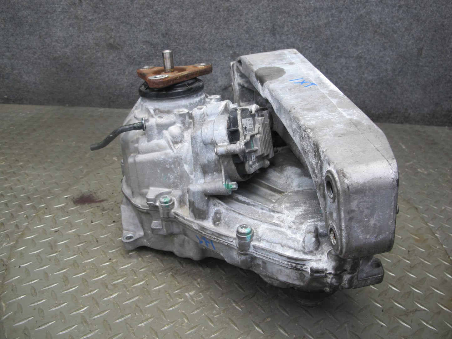 12-15 BMW F25 X3 AWD ATC45L Transfer Case Box w Motor 80k Miles 7505376 OEM