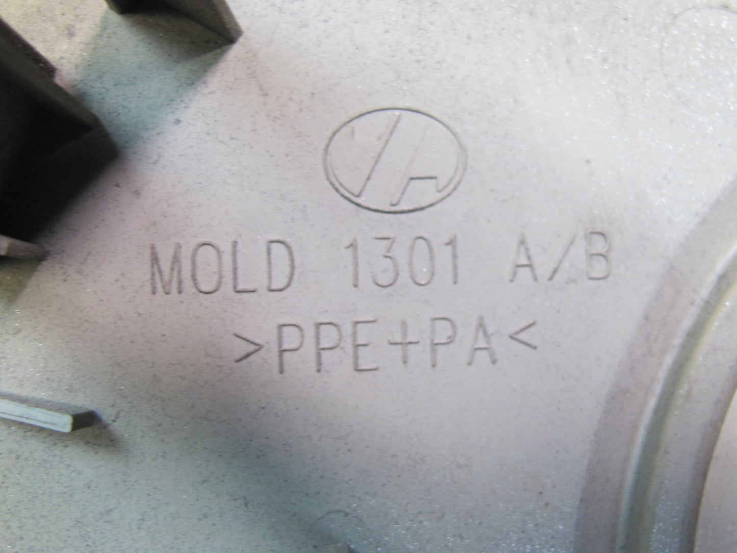 2008-2009 Hummer H2 r17 17" Wheel Hub Center Cap Cover Set of 3