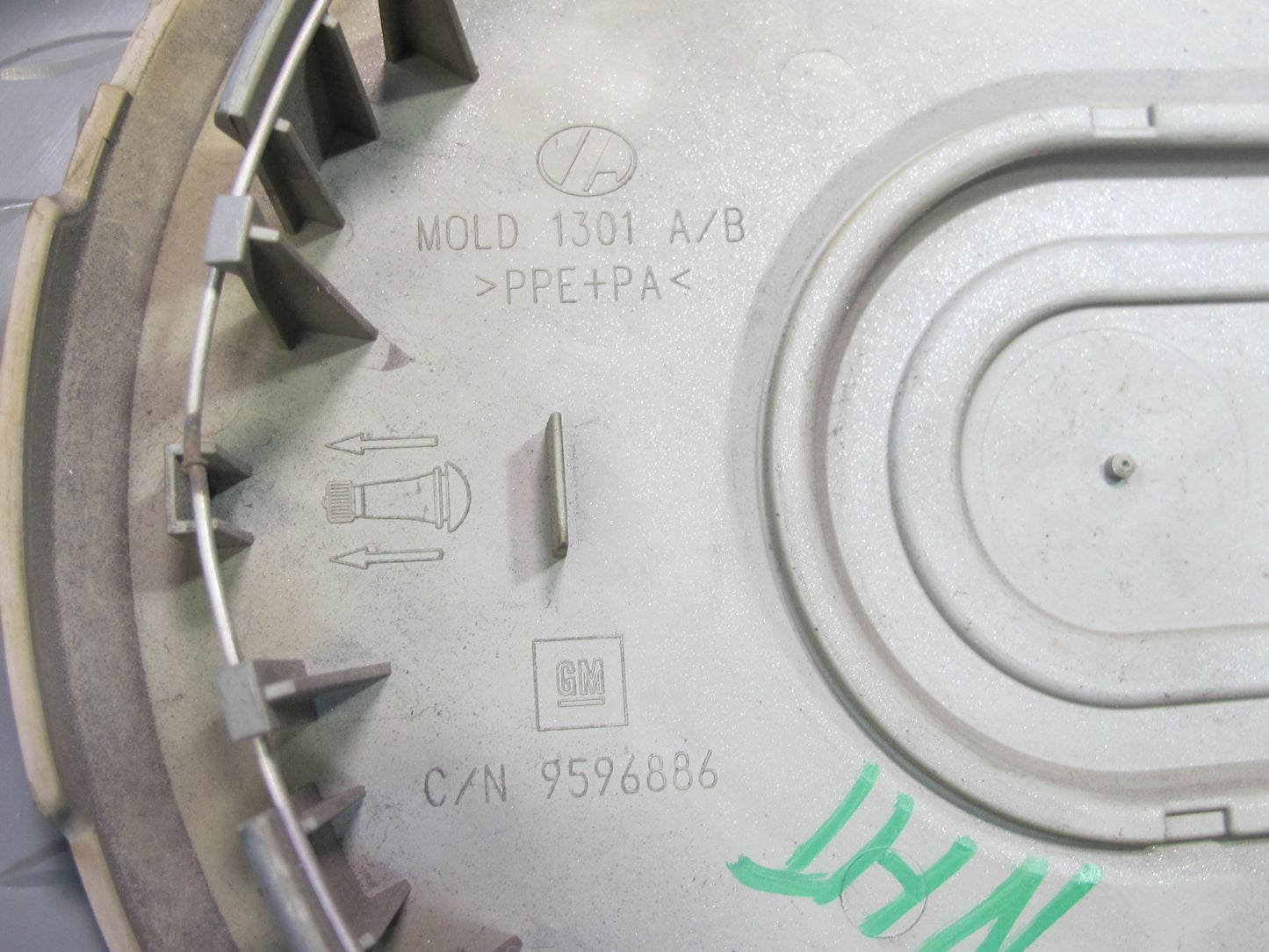 2008-2009 Hummer H2 r17 17" Wheel Hub Center Cap Cover Set of 3