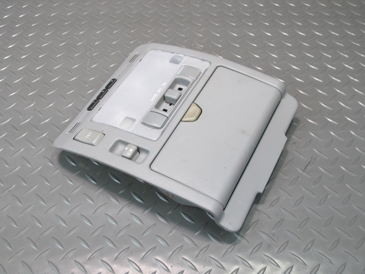 04-06 Lexus UCF30L LS430 Front Overhead Console Dome Reading Light w Sunroof OEM