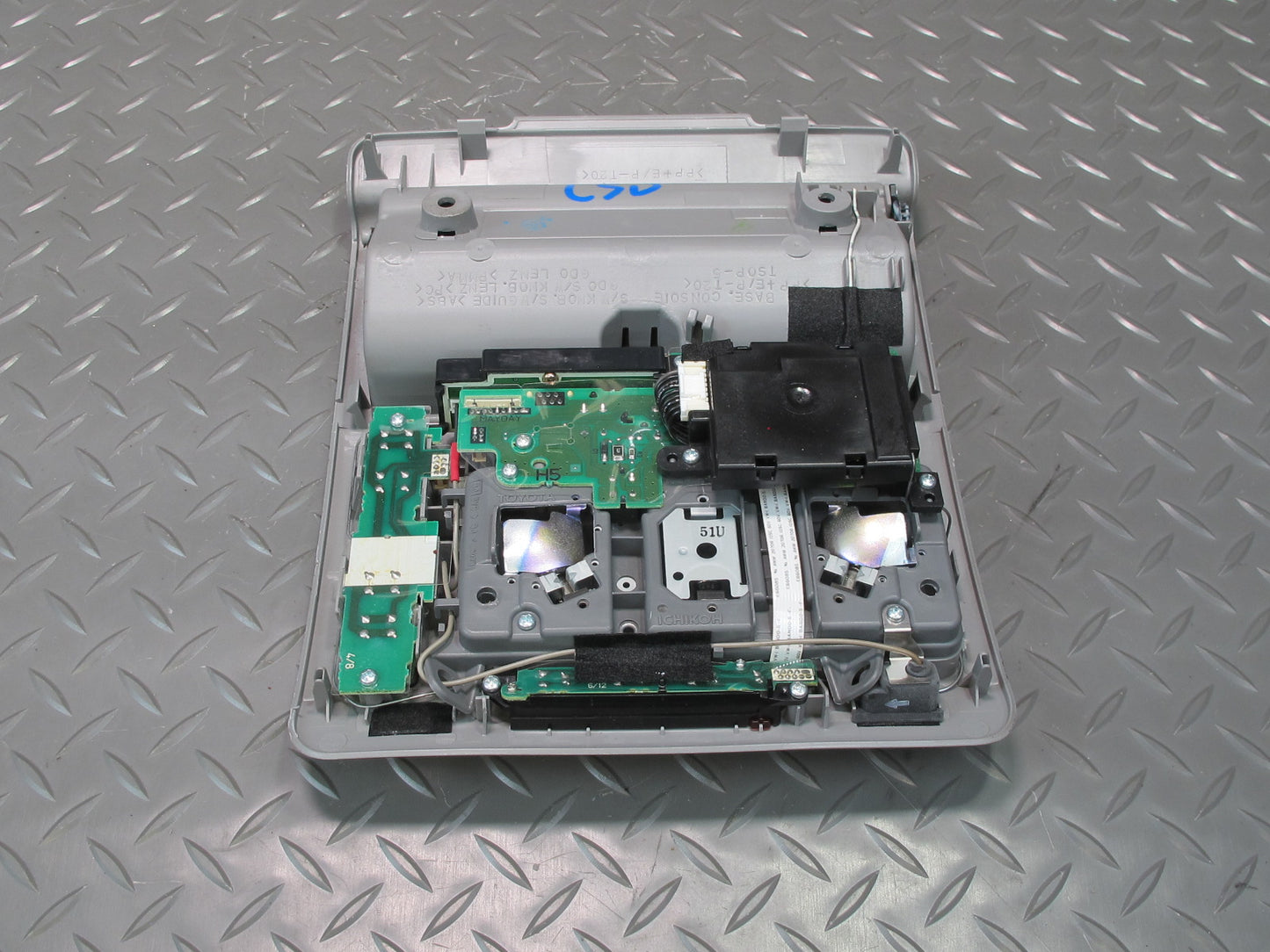 04-06 Lexus UCF30L LS430 Front Overhead Console Dome Reading Light w Sunroof OEM