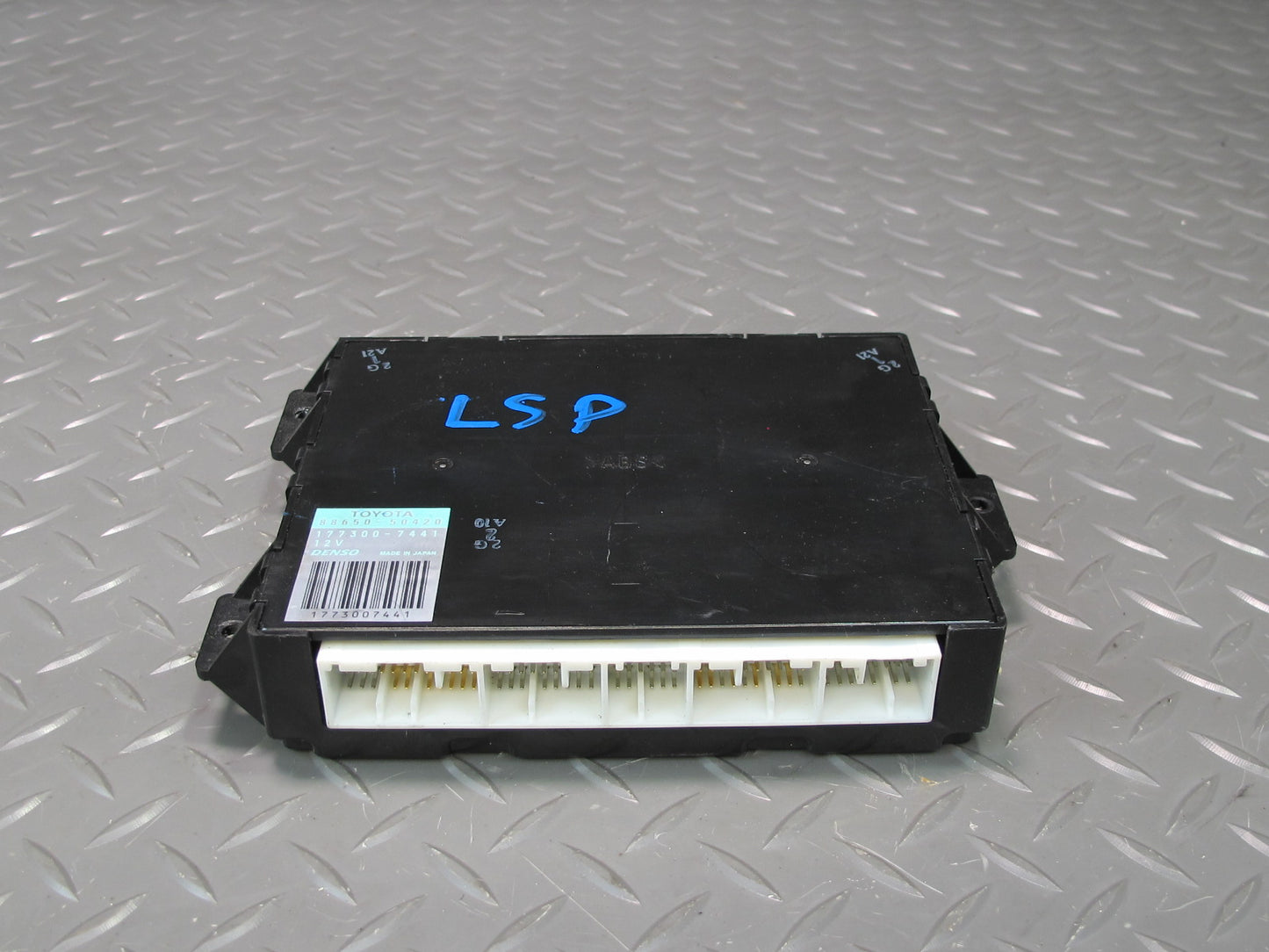 04-06 Lexus UCF30L LS430 A/C Climate Control Amplifier Module 88650-50420 OEM