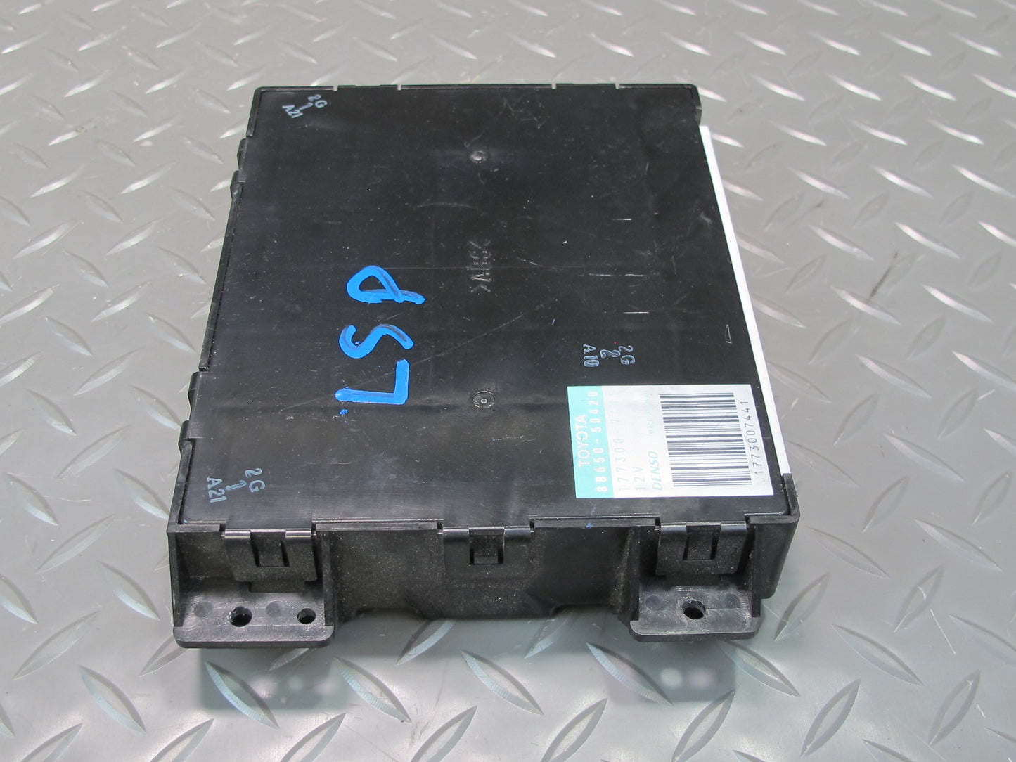 04-06 Lexus UCF30L LS430 A/C Climate Control Amplifier Module 88650-50420 OEM