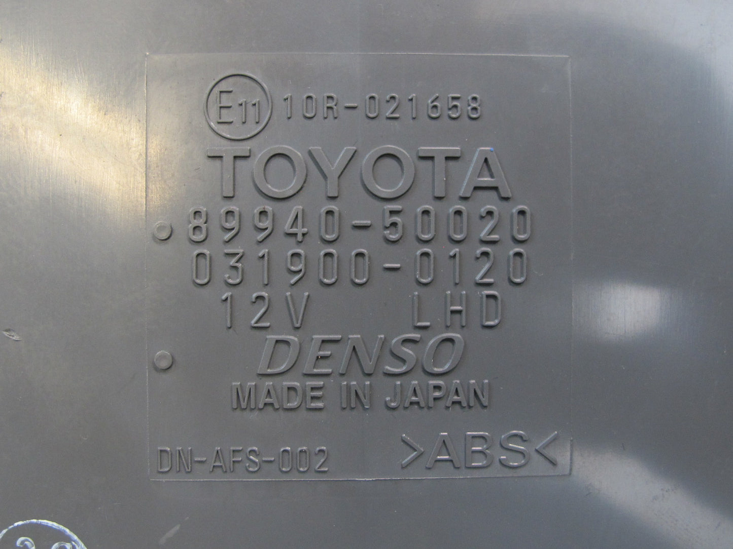 04-06 Lexus UCF30L LS430 Headlight Lamp Leveling Control Module 89940-50020 OEM