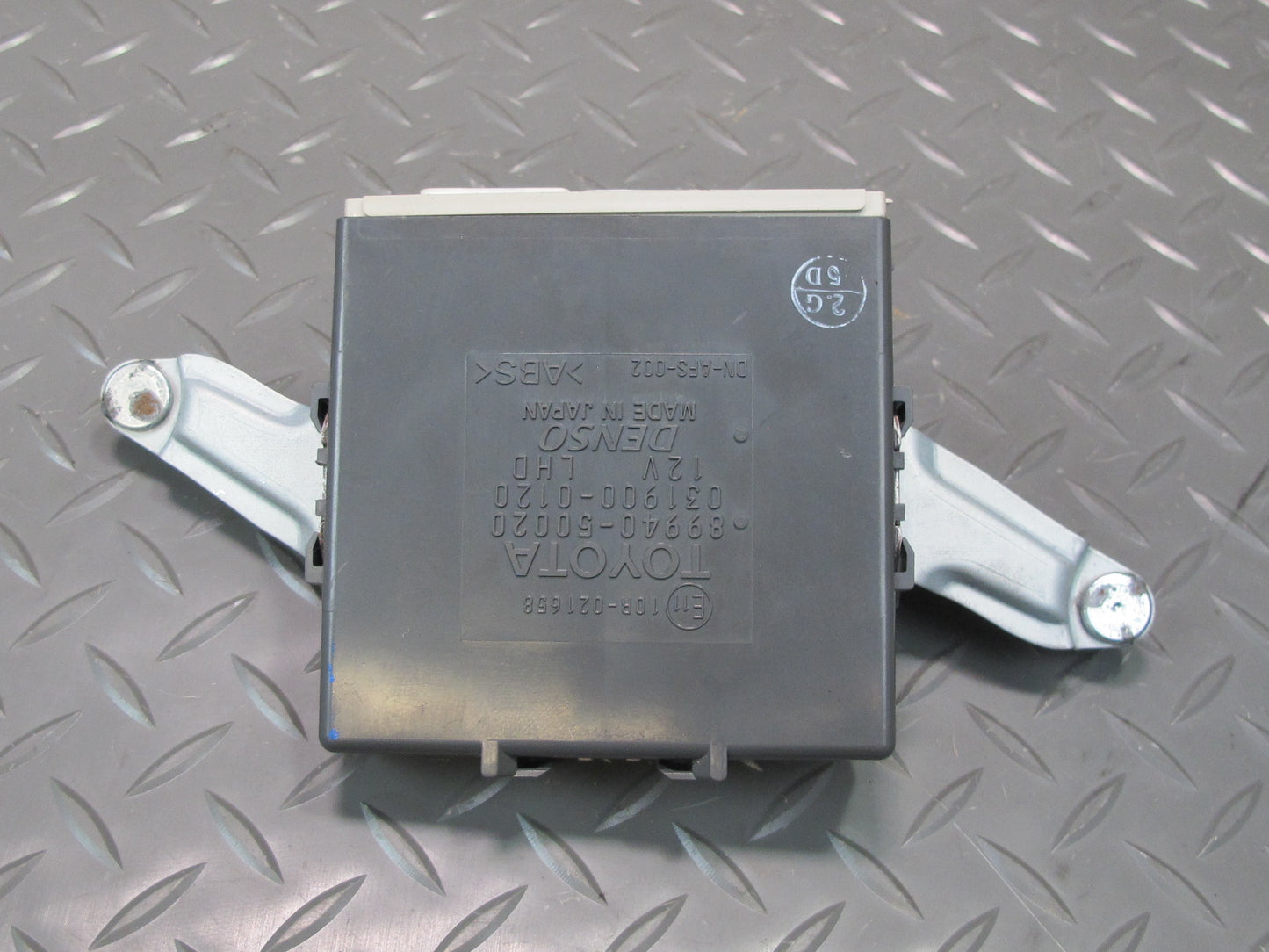 04-06 Lexus UCF30L LS430 Headlight Lamp Leveling Control Module 89940-50020 OEM