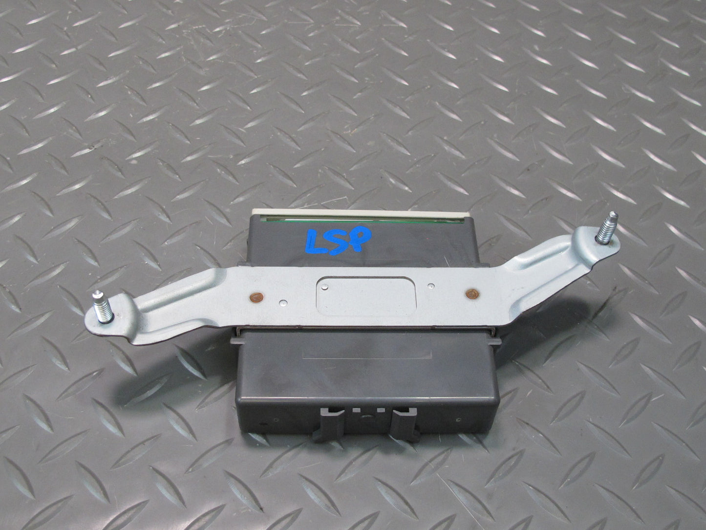 04-06 Lexus UCF30L LS430 Headlight Lamp Leveling Control Module 89940-50020 OEM