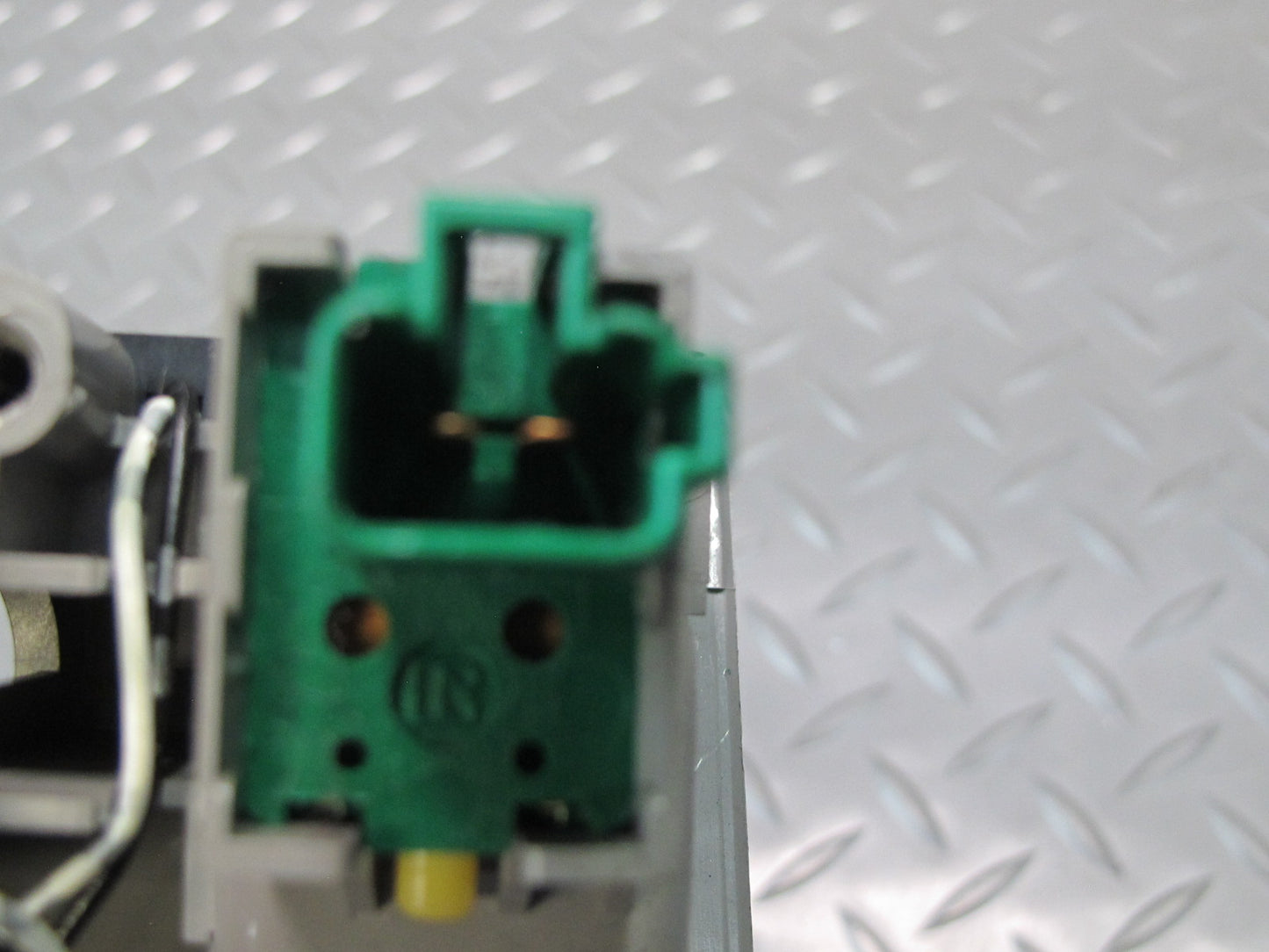 01-06 Lexus UCF30L LS430 Fuel Door Trunk Lid Release Switch Panel OEM