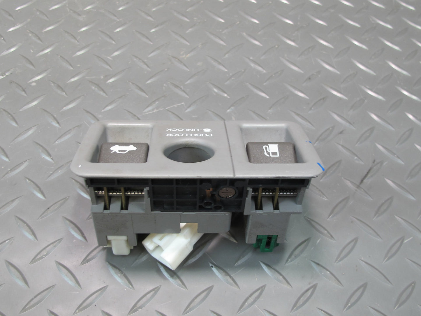 01-06 Lexus UCF30L LS430 Fuel Door Trunk Lid Release Switch Panel OEM