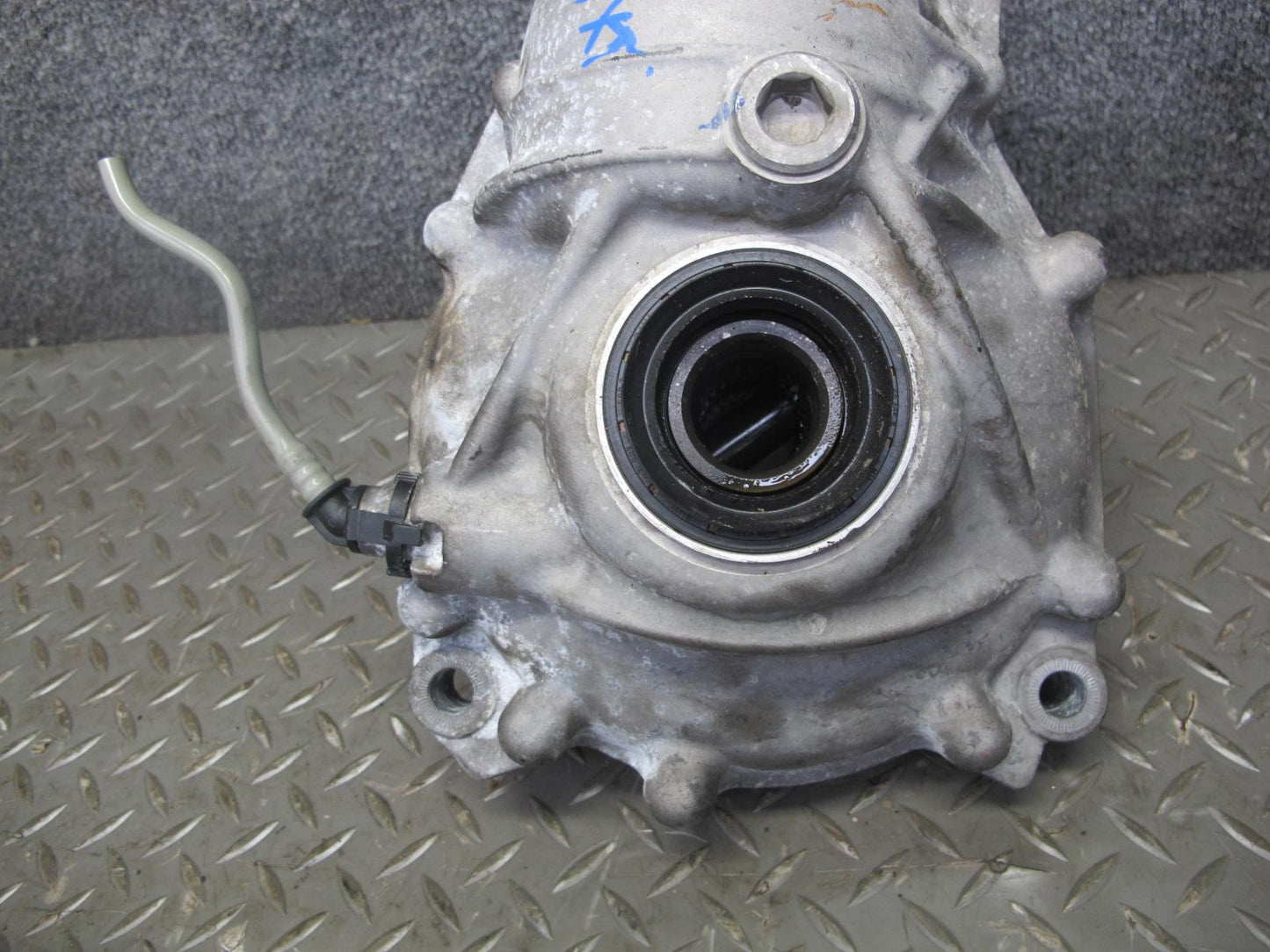 11-17 BMW F25 X3 AWD Front Axle Differential Carrier 3:38 Ratio 80K 8618377 OEM