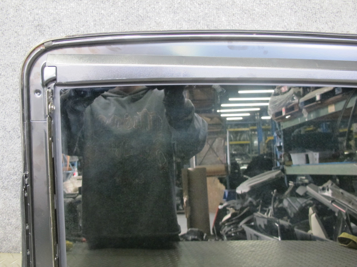 01-06 Lexus UCF30L LS430 Sunroof Moonroof Glass Window Panel OEM