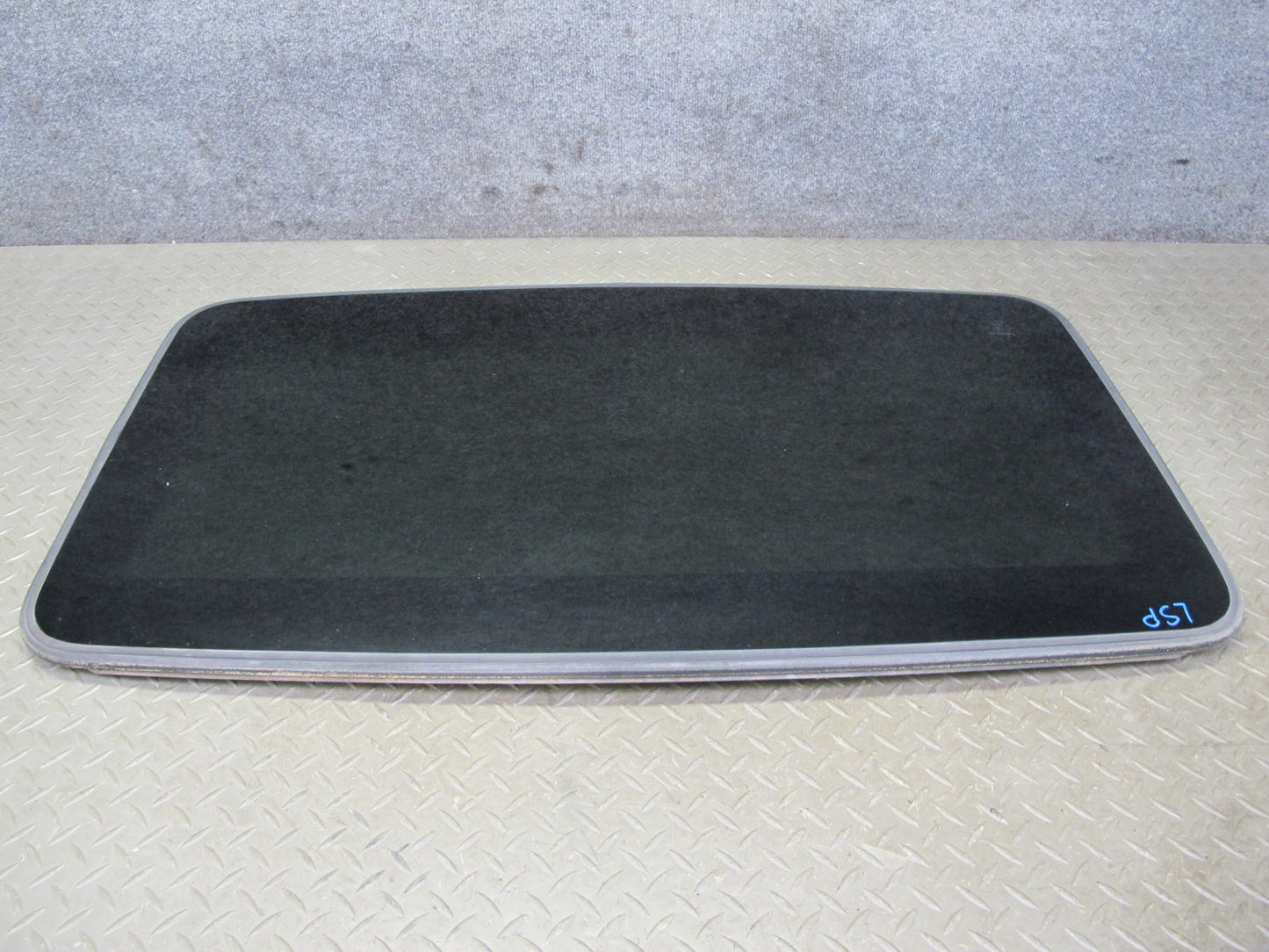 01-06 Lexus UCF30L LS430 Sunroof Moonroof Glass Window Panel OEM