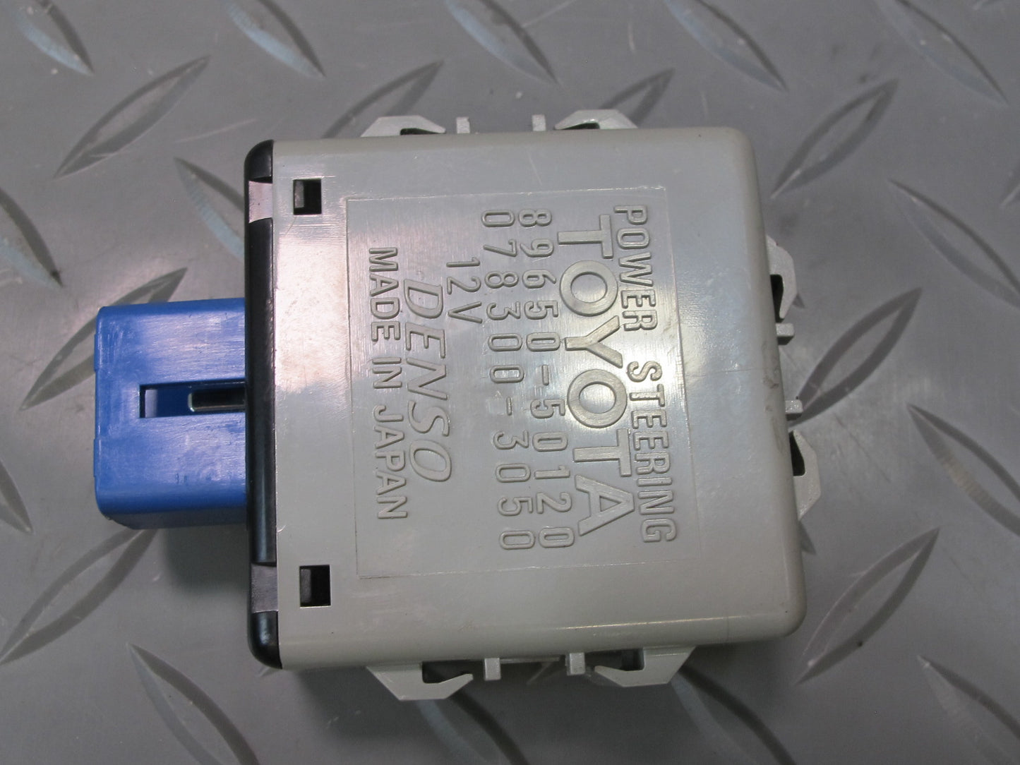 04-06 Lexus UCF30L LS430 Power Steering Control Module 89650-50120 OEM