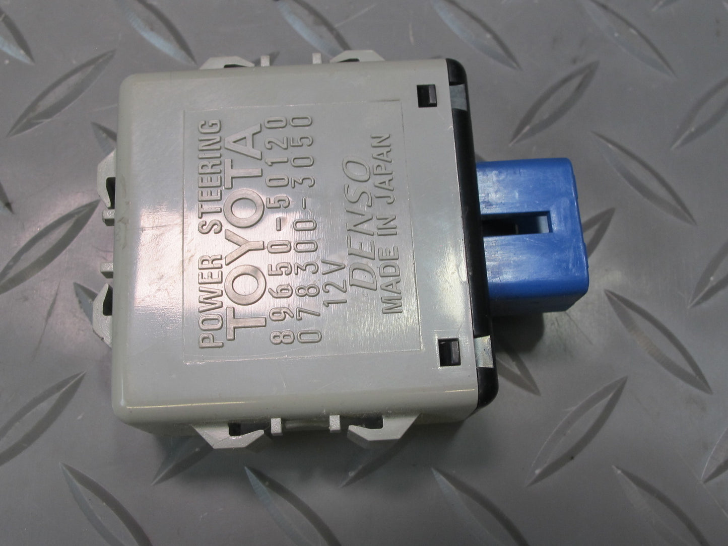 04-06 Lexus UCF30L LS430 Power Steering Control Module 89650-50120 OEM