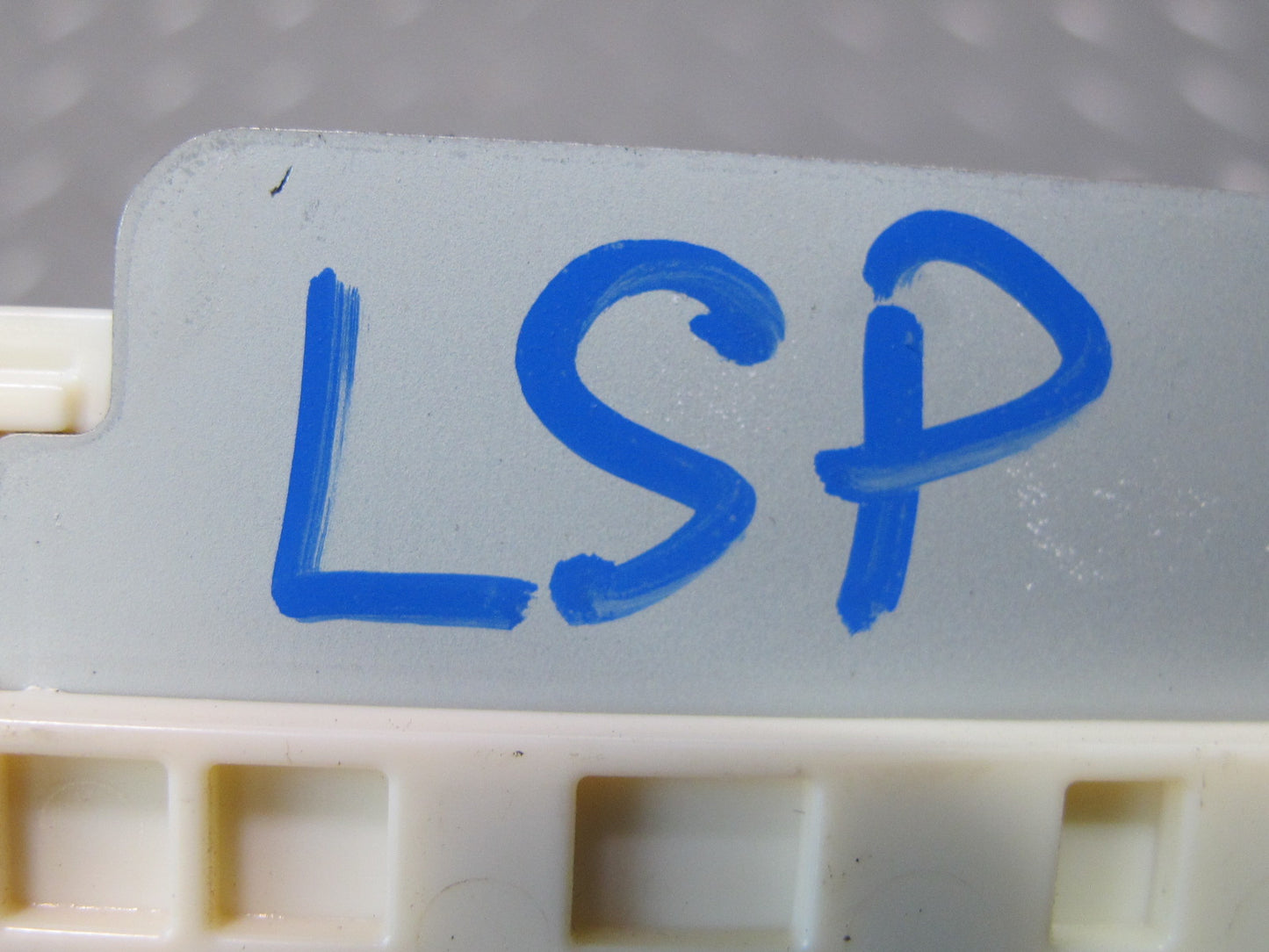 04-06 Lexus LS430 GPS Navigation Antenna Module 86860-50080 OEM