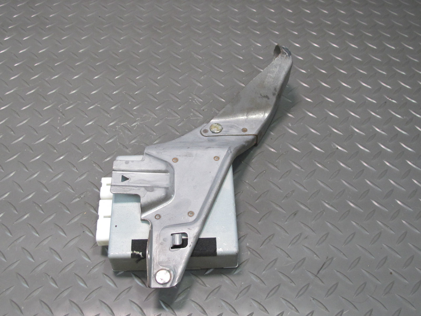 04-06 Lexus LS430 Tilt Telescopic Steering Multiplex Module 89227-50110 OEM