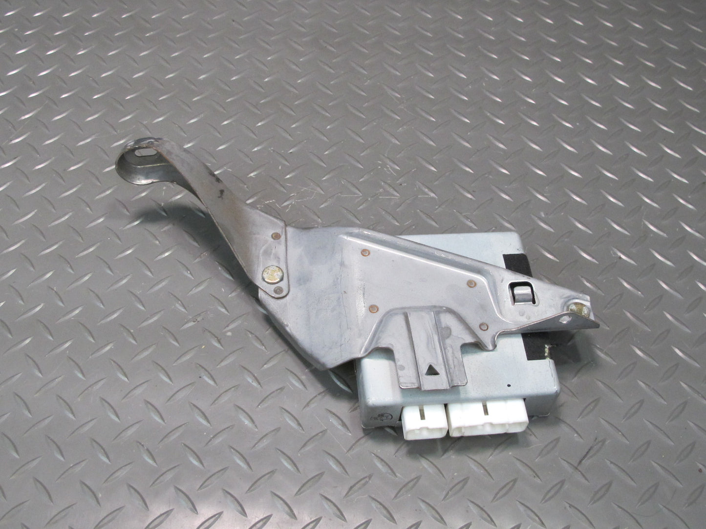 04-06 Lexus LS430 Tilt Telescopic Steering Multiplex Module 89227-50110 OEM