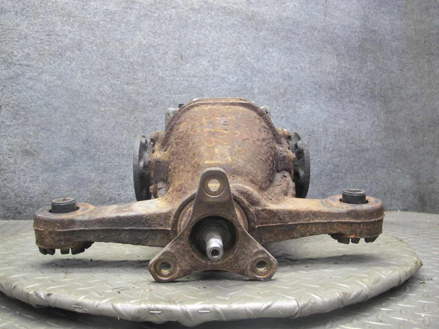 98-00 Lexus UCF20L LS400 A/T Rear Differential Carrier 3.266 Ratio OEM