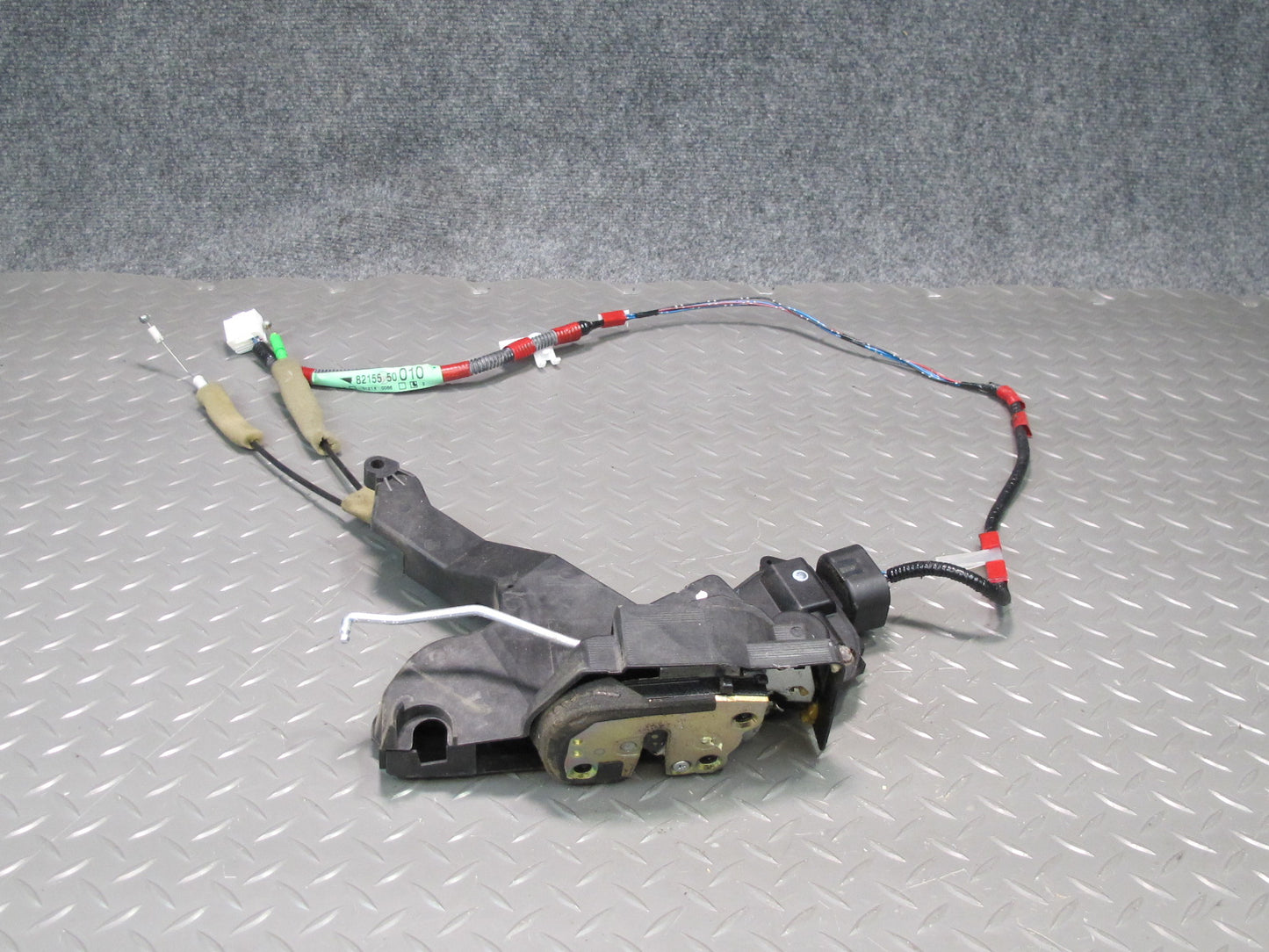 01-06 Lexus UCF30L LS430 Front Right Door Lock Latch Actuator NO Soft Close OEM