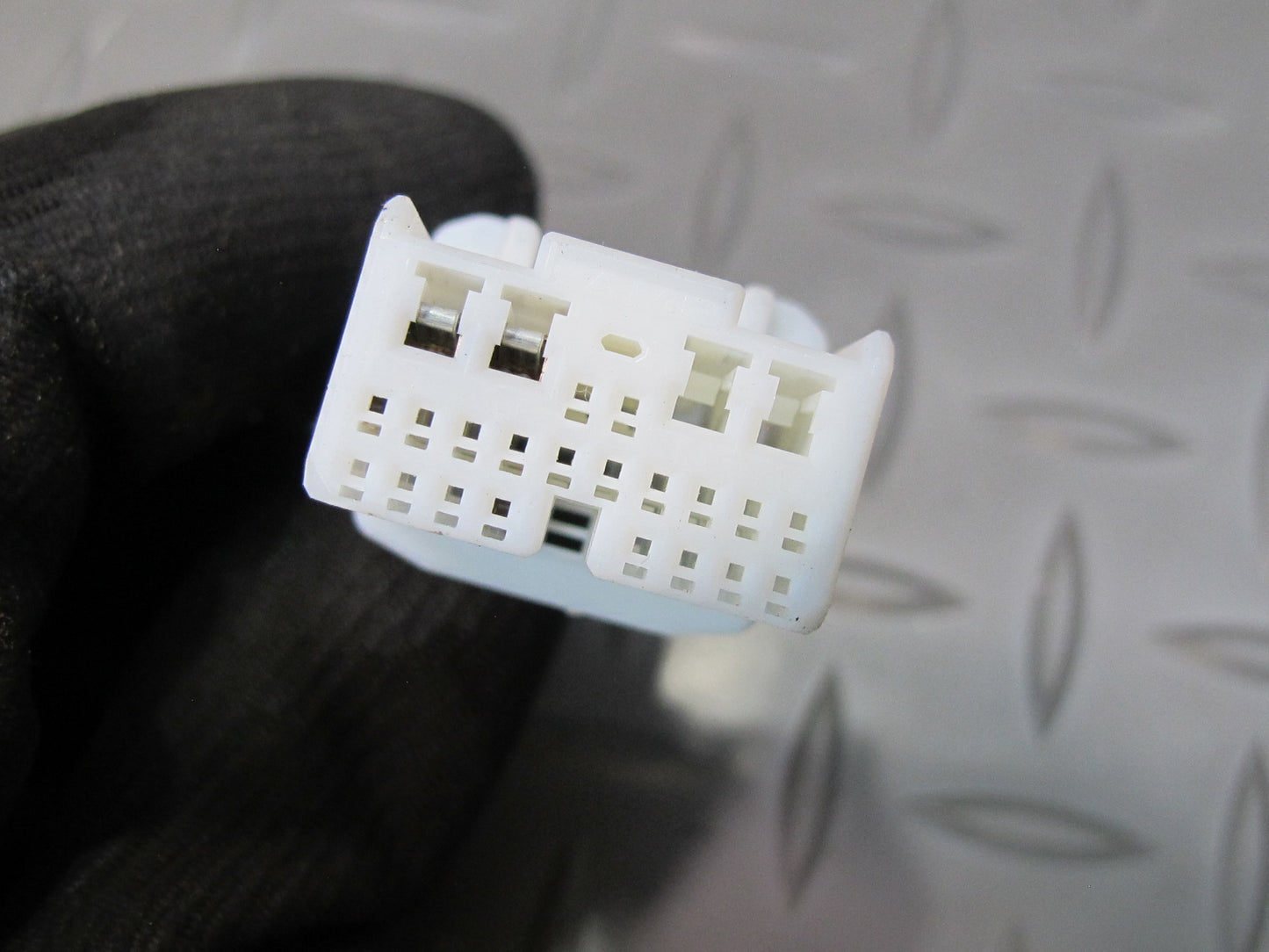 01-06 Lexus UCF30L LS430 Front Right Door Lock Latch Actuator NO Soft Close OEM