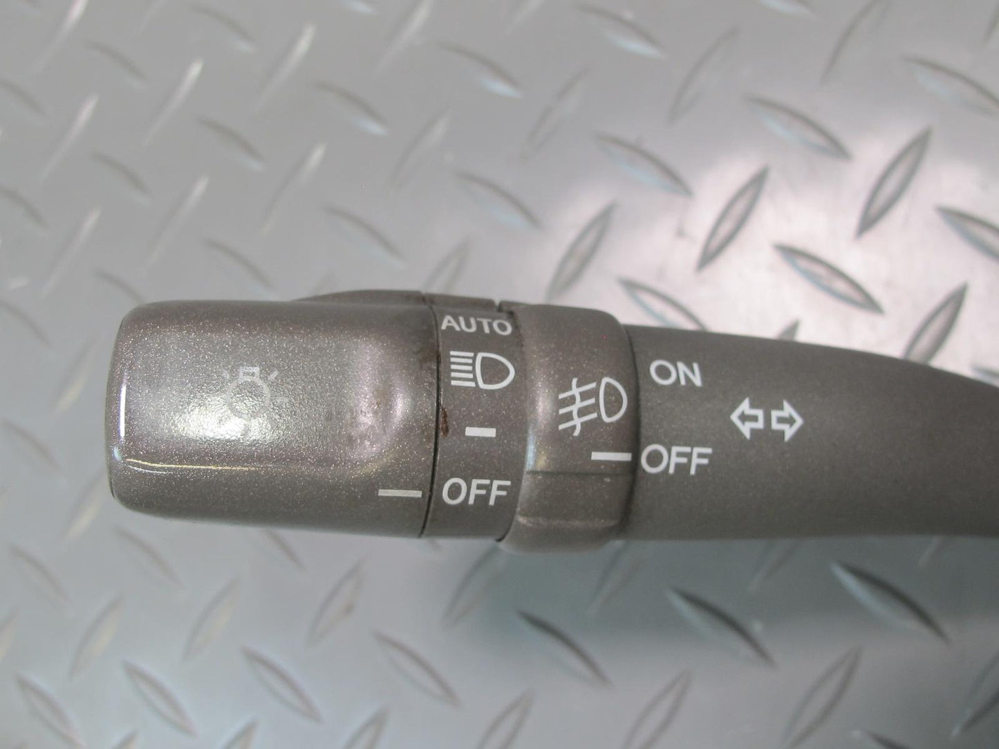 04-06 Lexus UCF30L LS430 Steering Column Headlight Turn Signal Wiper Switch OEM