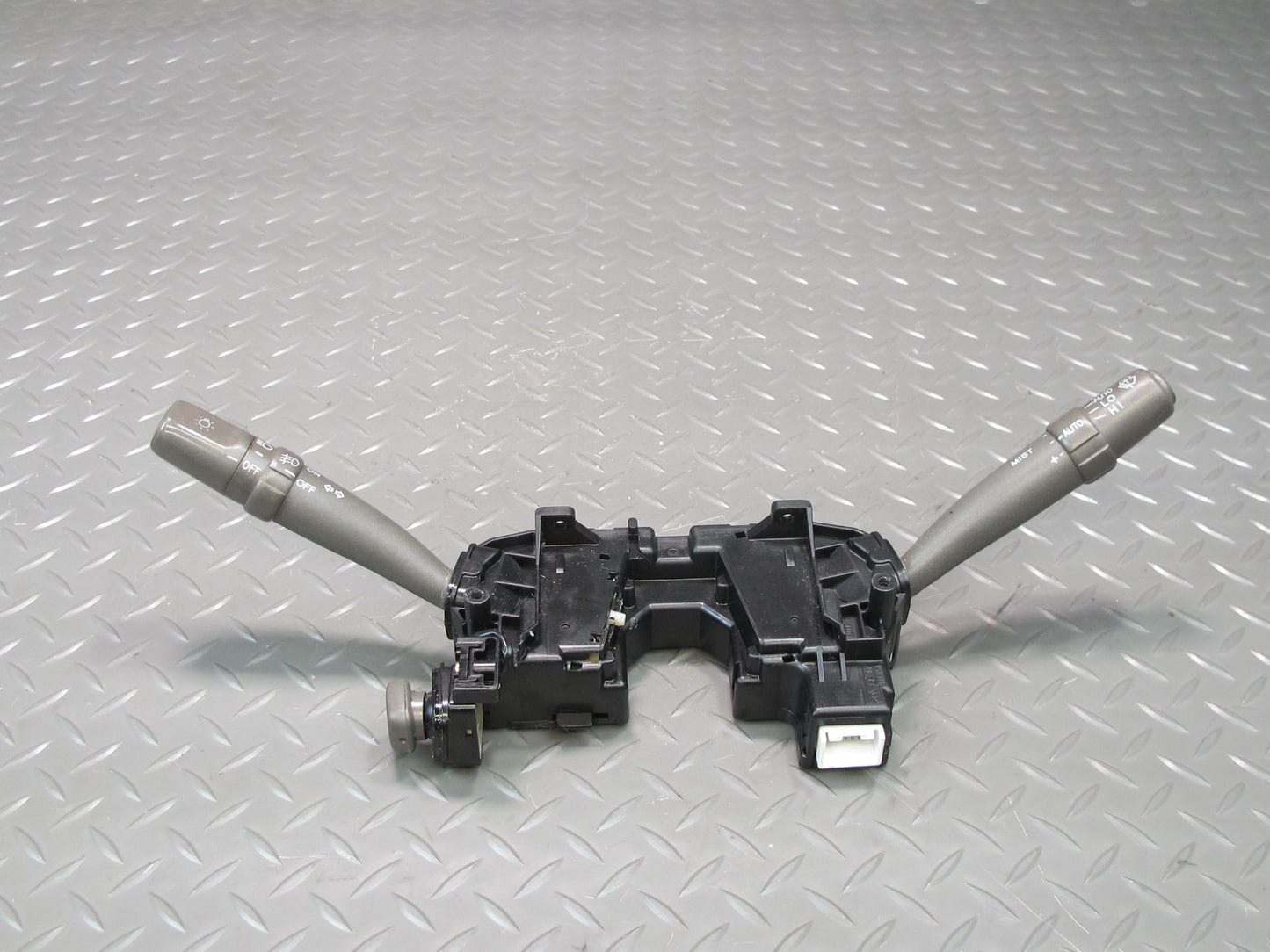 04-06 Lexus UCF30L LS430 Steering Column Headlight Turn Signal Wiper Switch OEM