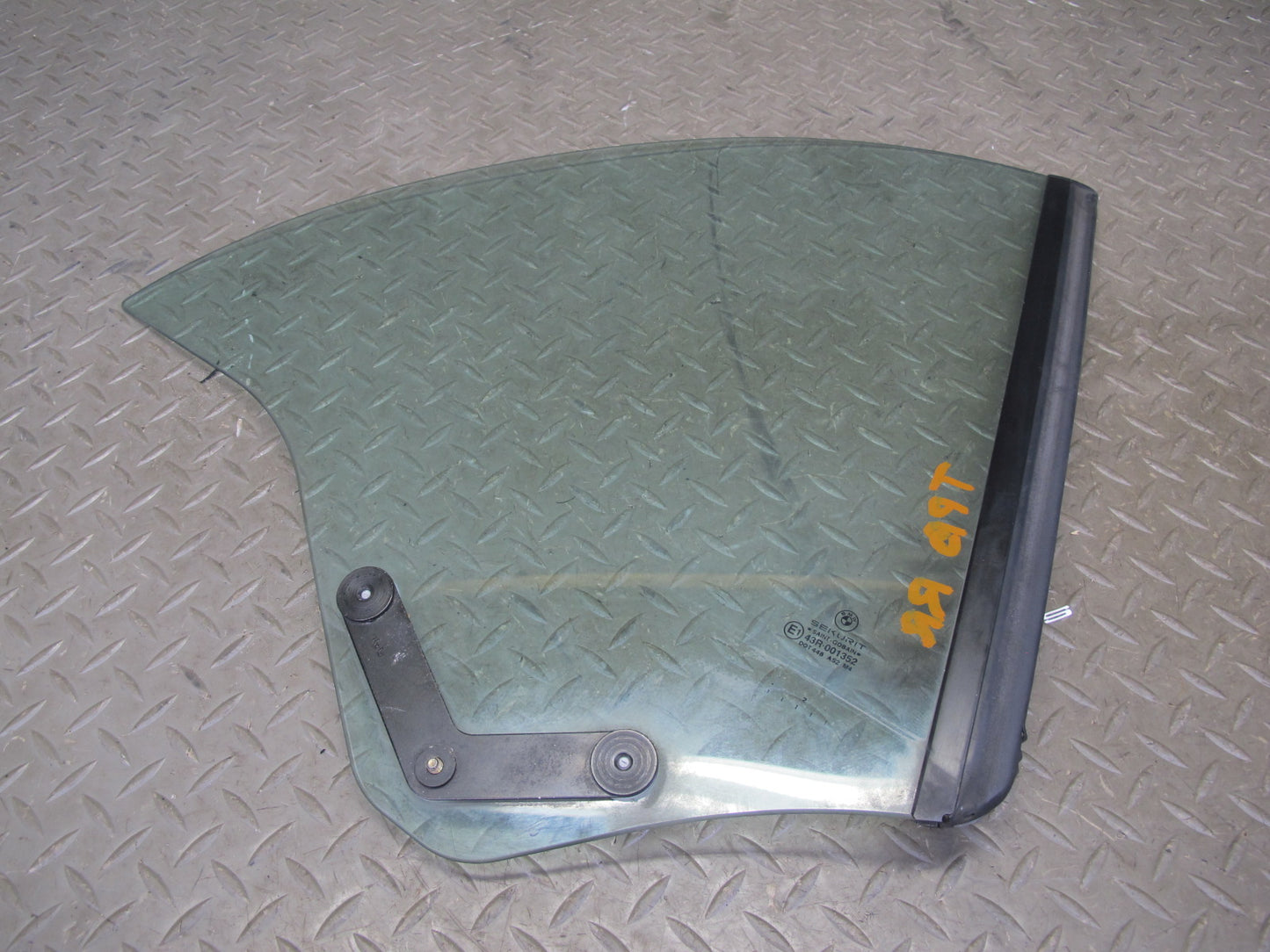 01-06 BMW E46 330ci Convertible Rear Right Pass Side Quarter Glass Window OEM