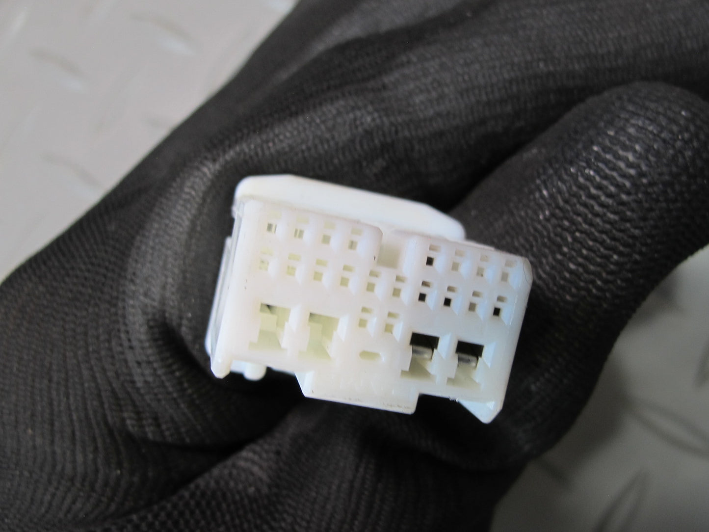 01-06 Lexus UCF30L LS430 Front Left Door Lock Latch Actuator NO Soft Close OEM