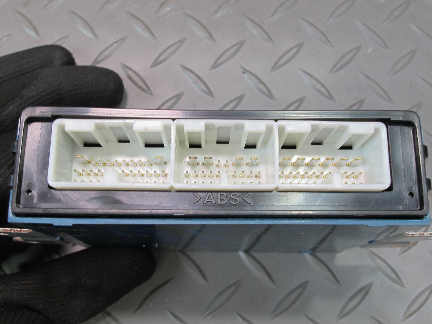 04-06 Lexus LS430 Rear Left or Right Door Control Module OEM