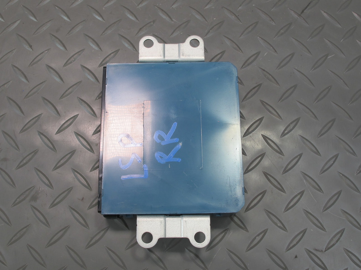 04-06 Lexus LS430 Rear Left or Right Door Control Module OEM