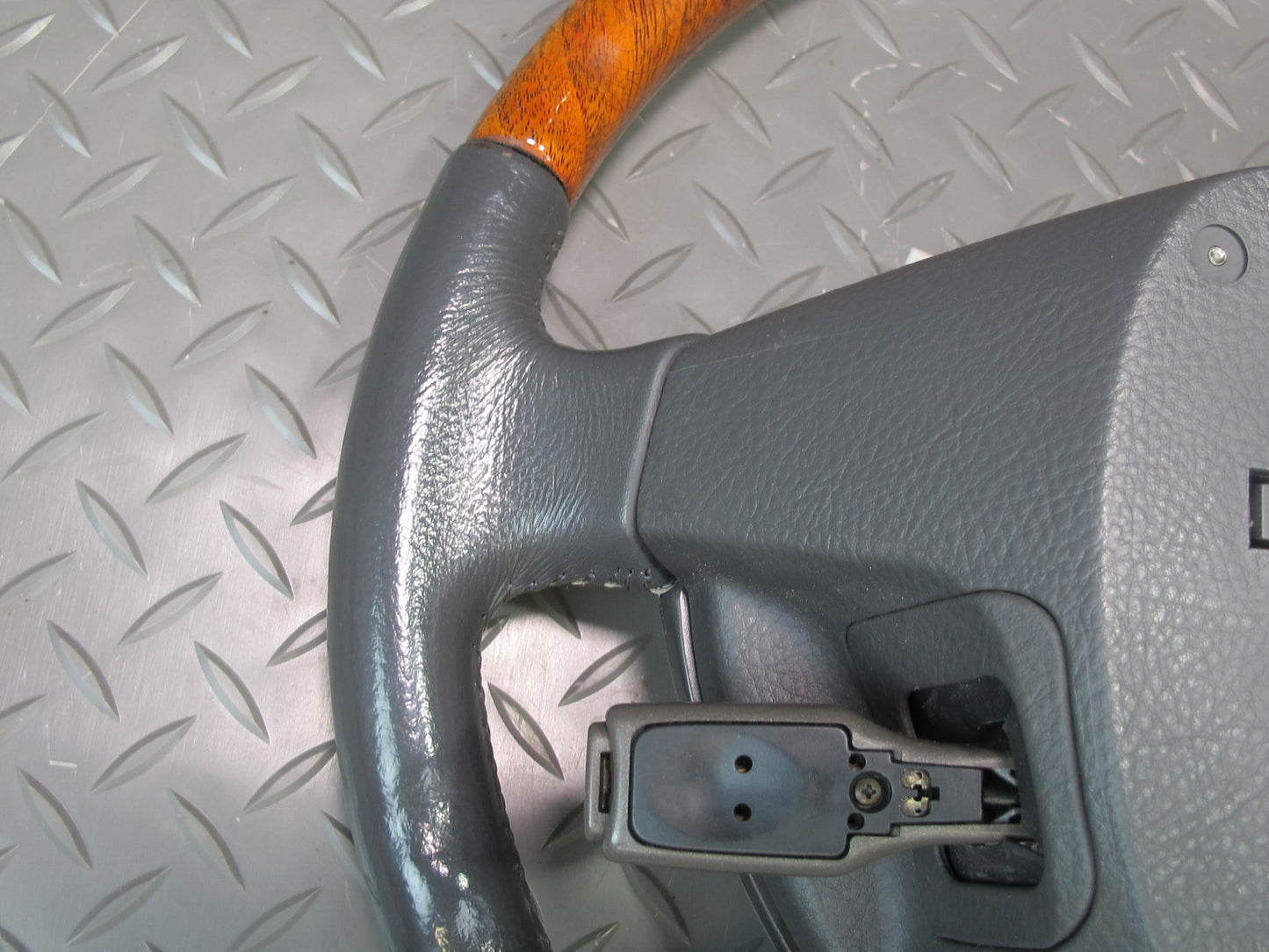 04-06 Lexus UCF30L LS430 Leather Wood Steering w Switches OEM