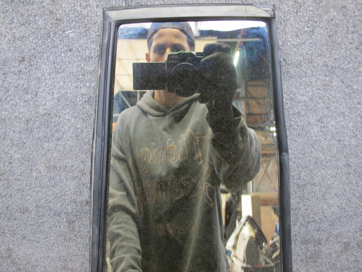 1998-2007 Lexus J100 LX470 Rear Left Side Door Vent Fixed Glass Window