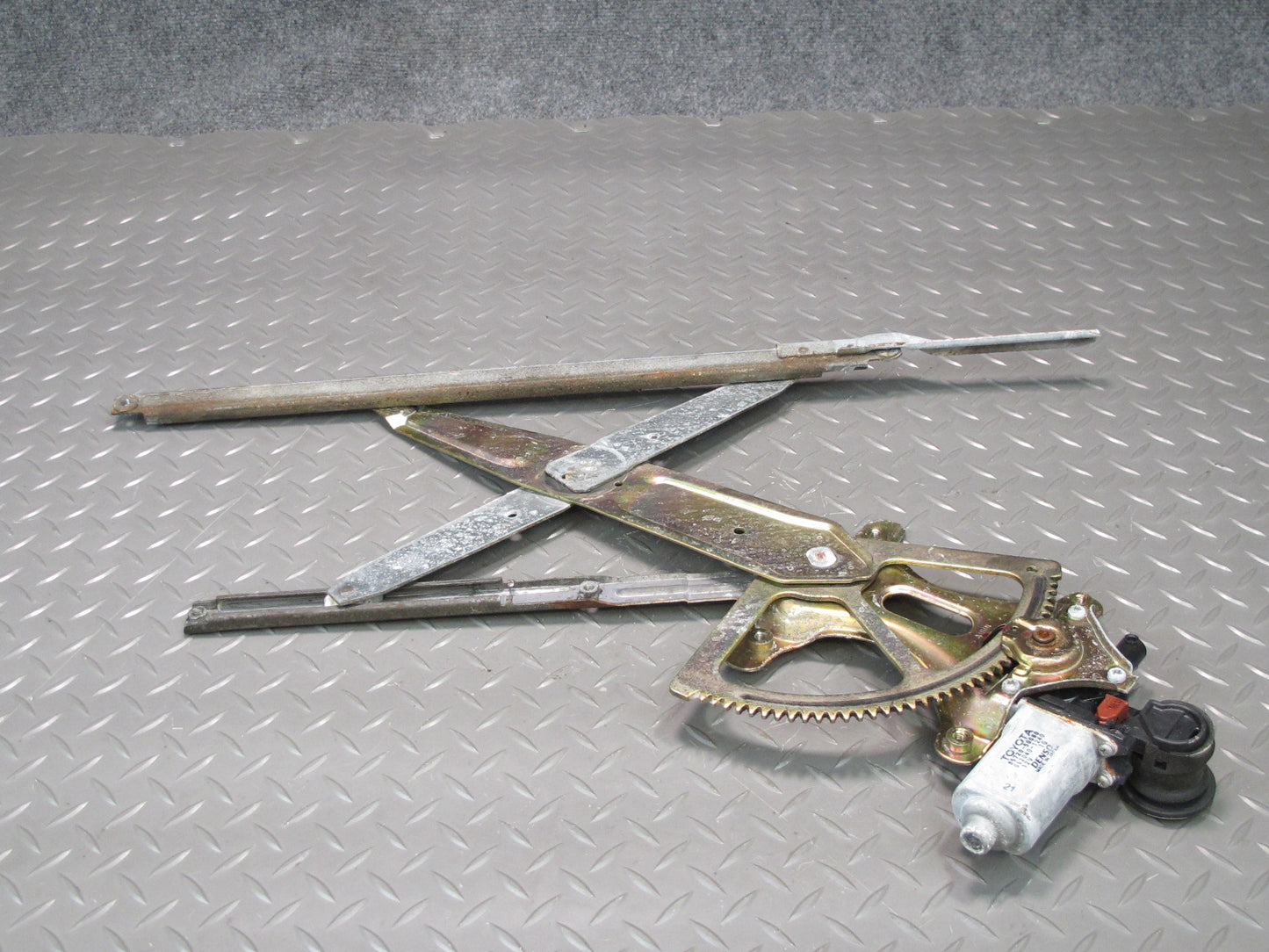 01-06 Lexus UCF30L LS430 Front Left Door Window Regulator w Motor OEM