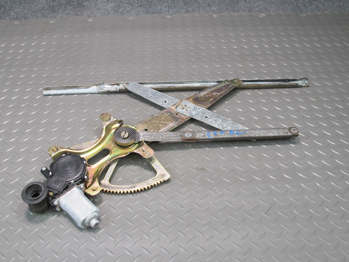 01-06 Lexus UCF30L LS430 Front Left Door Window Regulator w Motor OEM