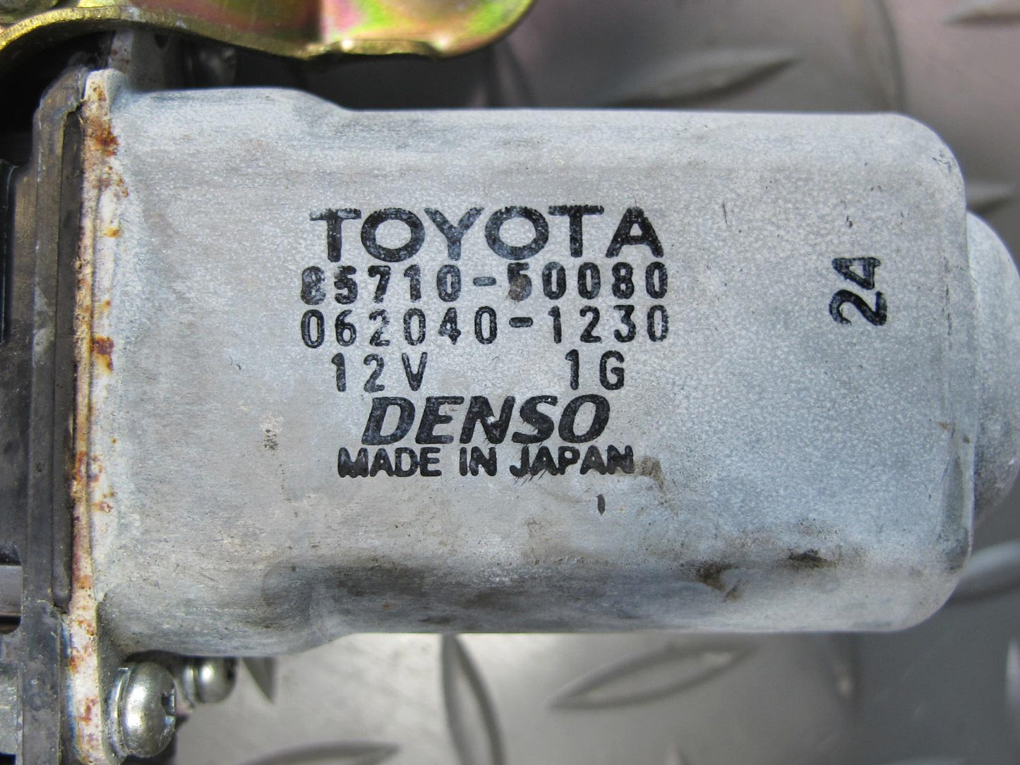 01-06 Lexus UCF30L LS430 Front Right Door Window Regulator w Motor OEM