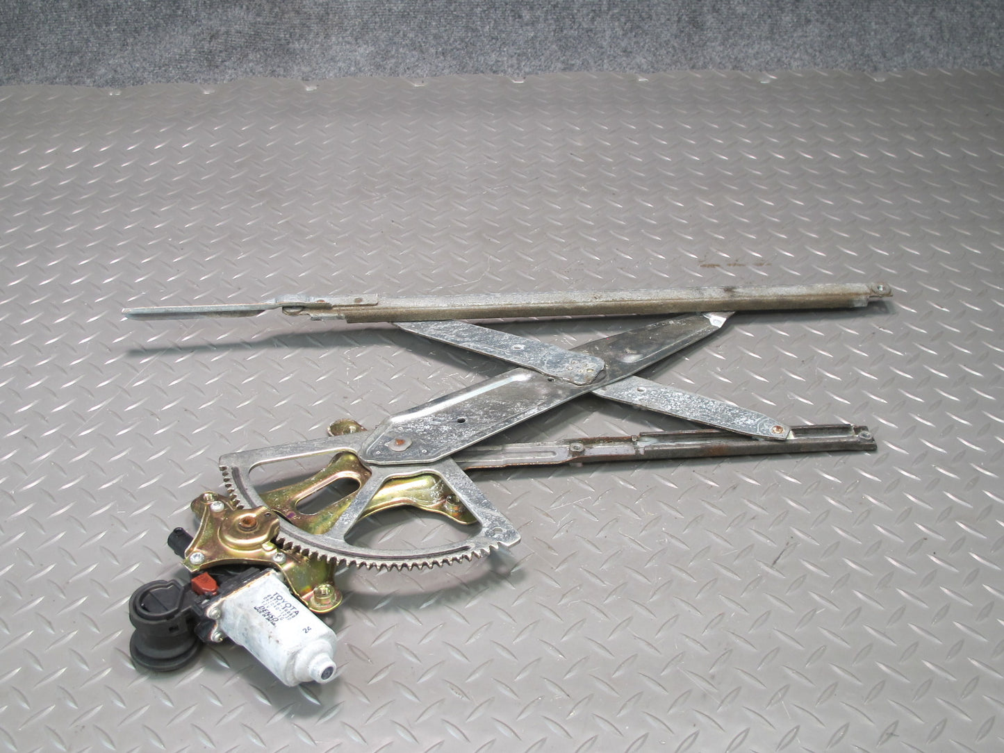 01-06 Lexus UCF30L LS430 Front Right Door Window Regulator w Motor OEM