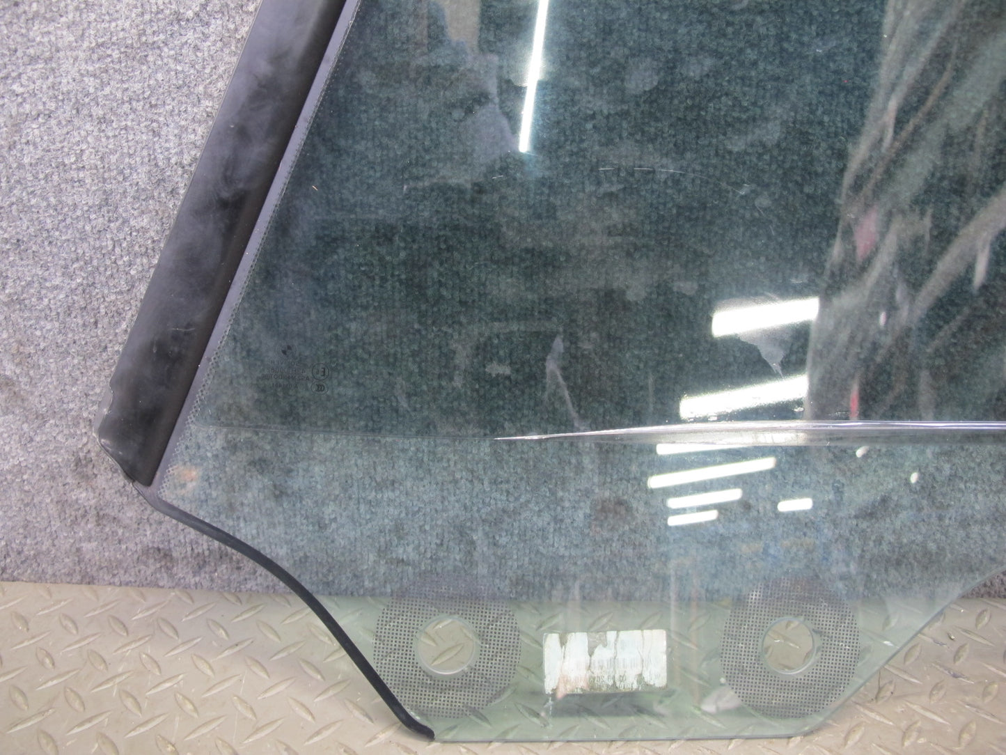 2012-2018 BMW F12 M6 Convertible Rear Right Pass Side Quarter Glass Window